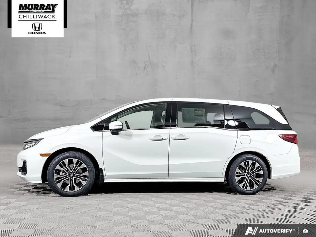 Honda Odyssey снимка Honda Odyssey
