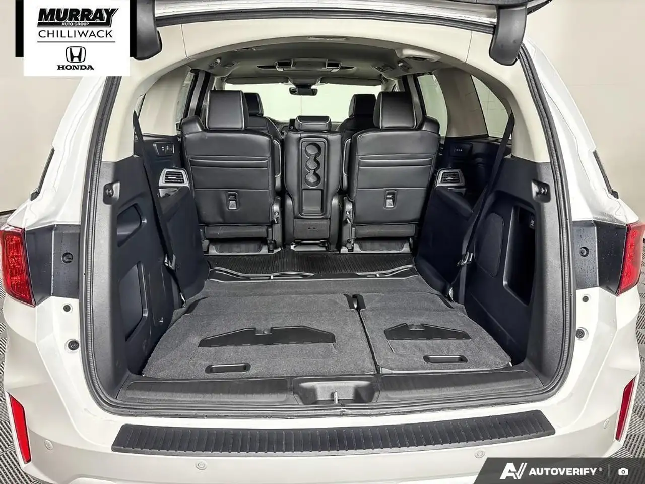 Honda Odyssey снимка Honda Odyssey