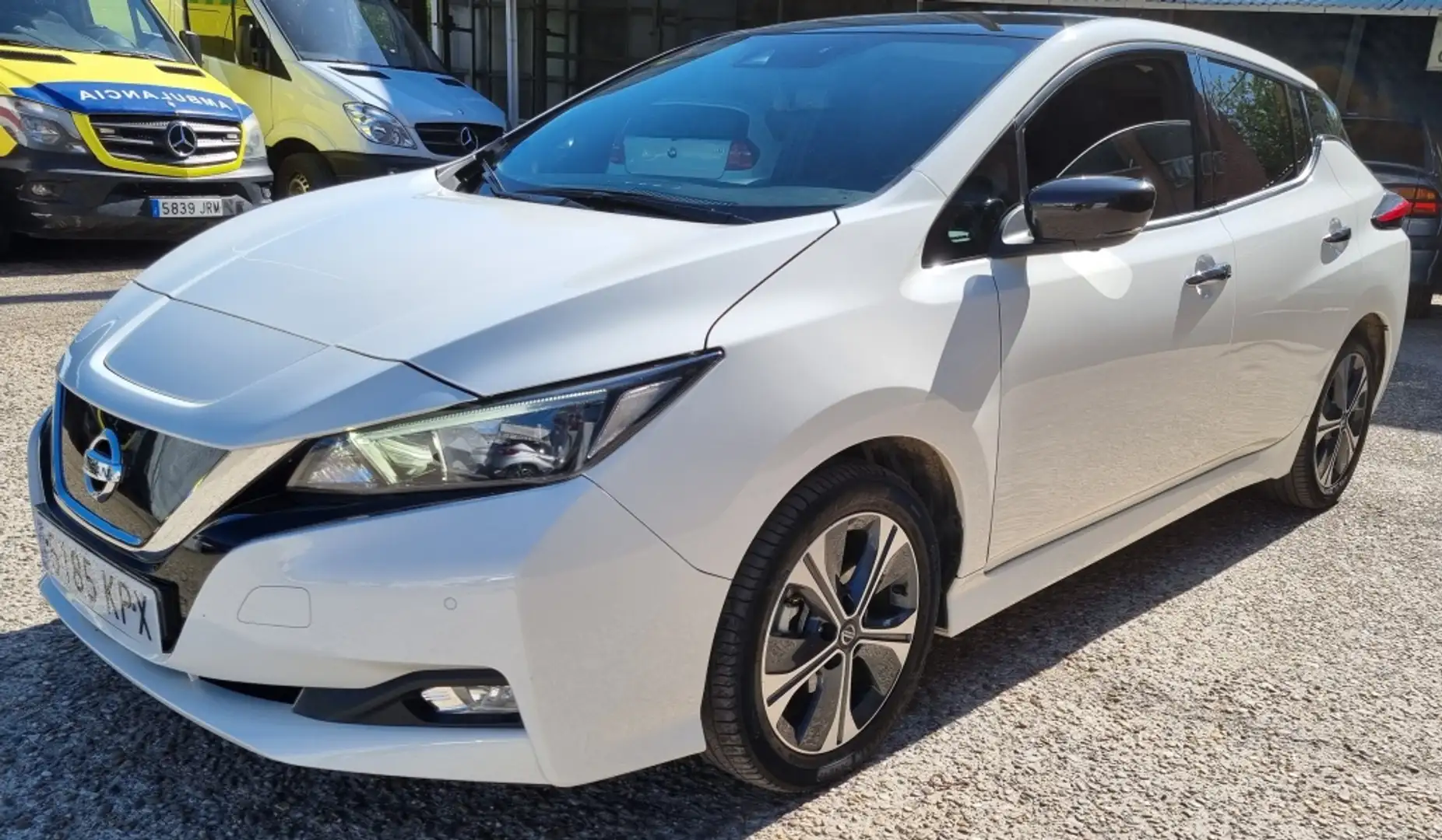 Nissan Leaf 40 kWh N-Connecta Blanc - 1