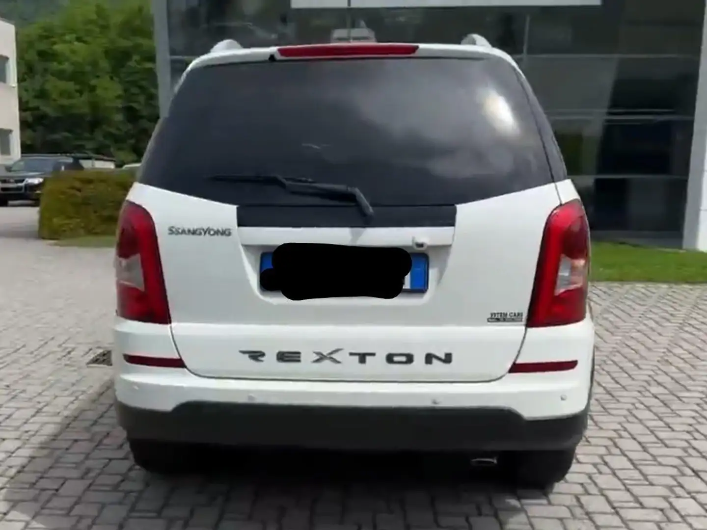 SsangYong Rexton Alb - 1