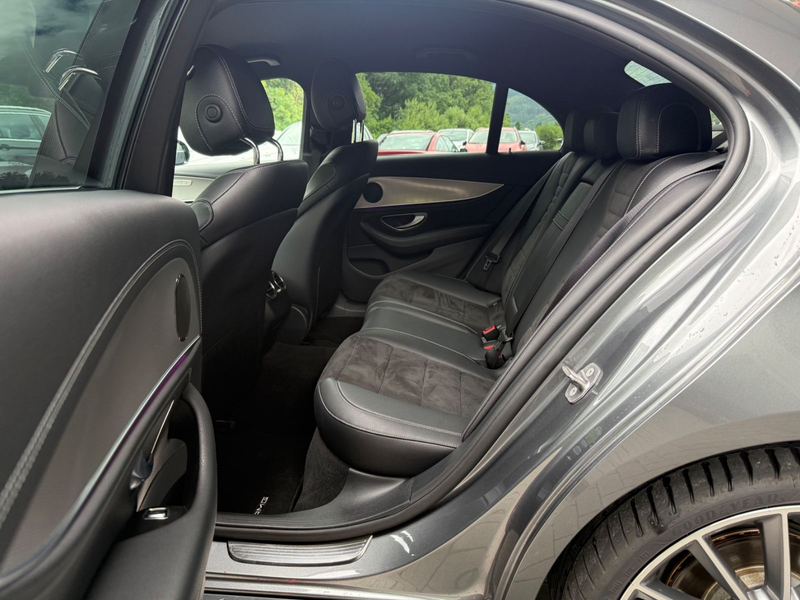 Mercedes-Benz E 220 E Limousine E 220 d 4Matic AMG Line *LED — photo 12