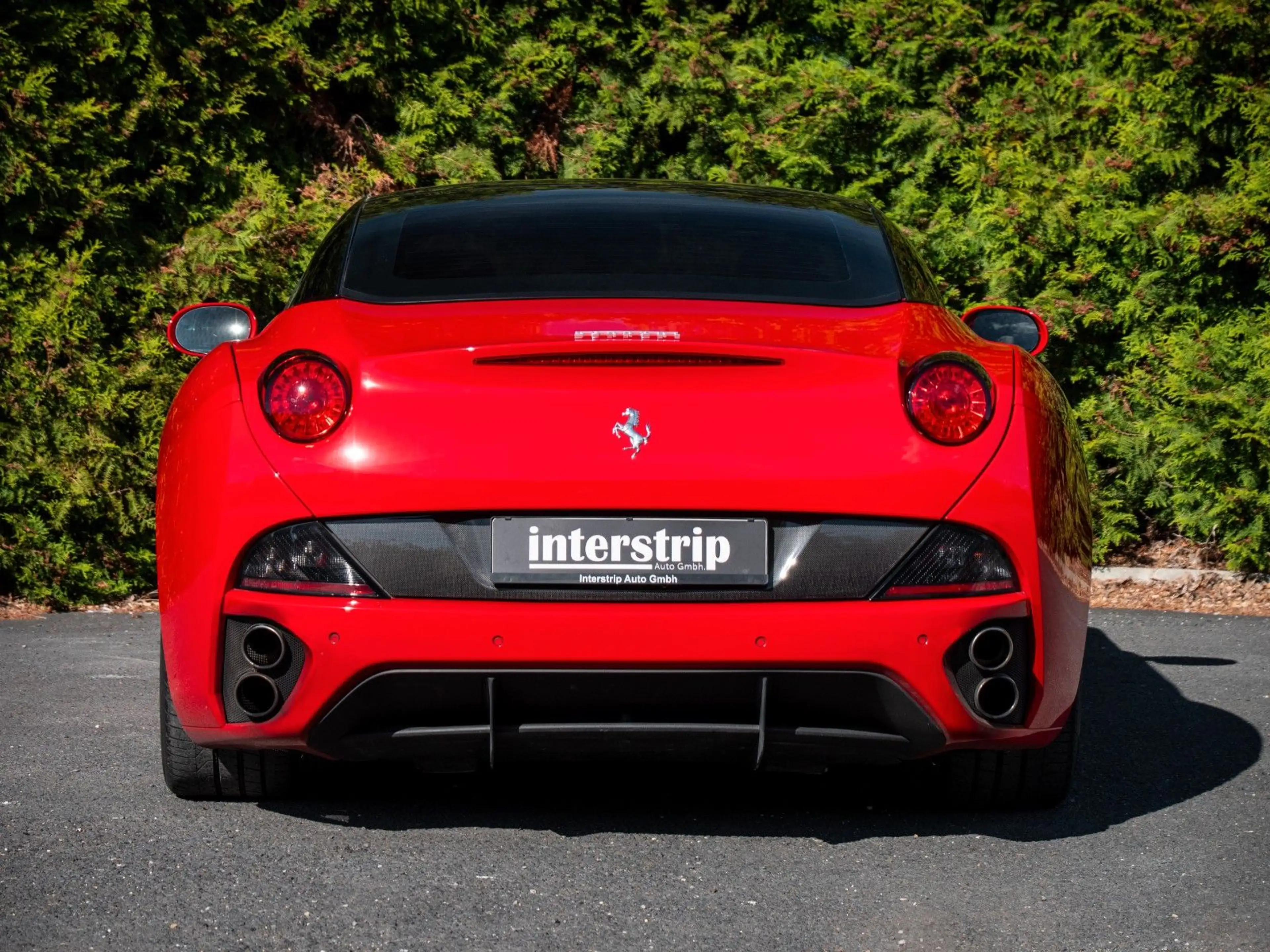 Ferrari California — photo 7
