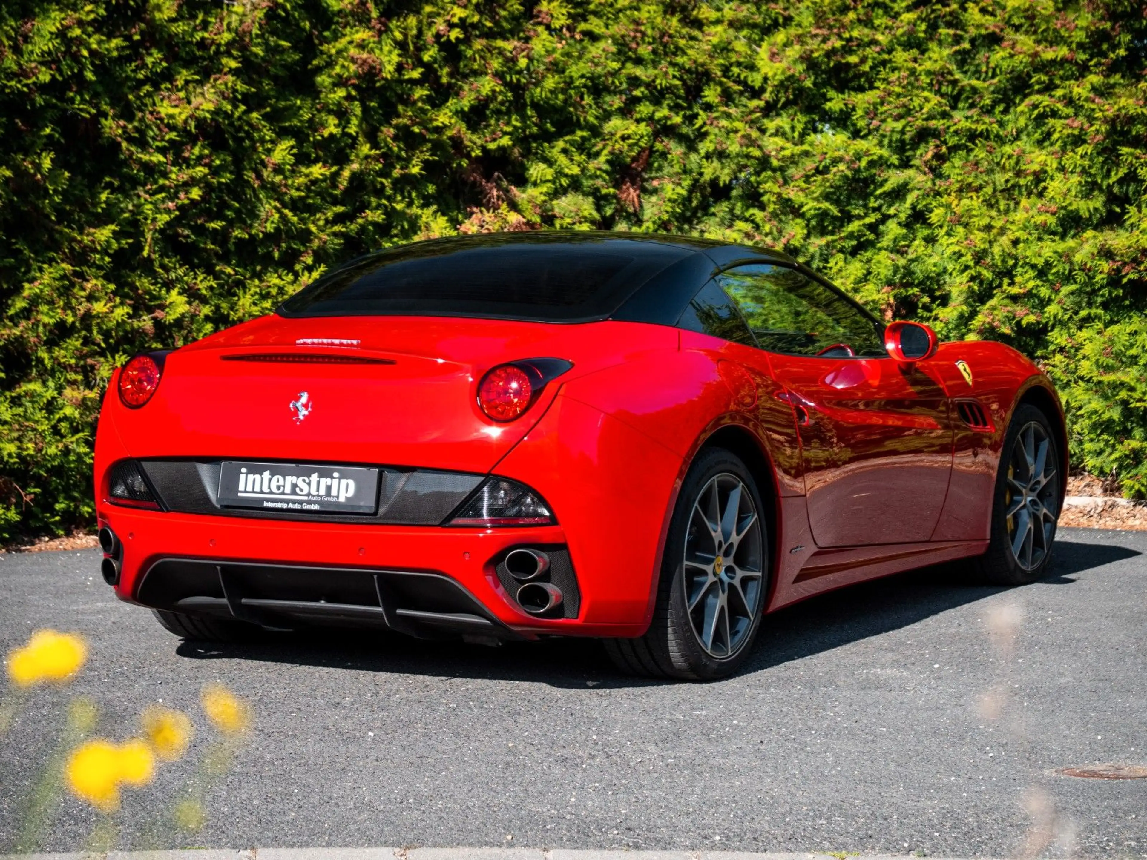 Ferrari California — photo 8