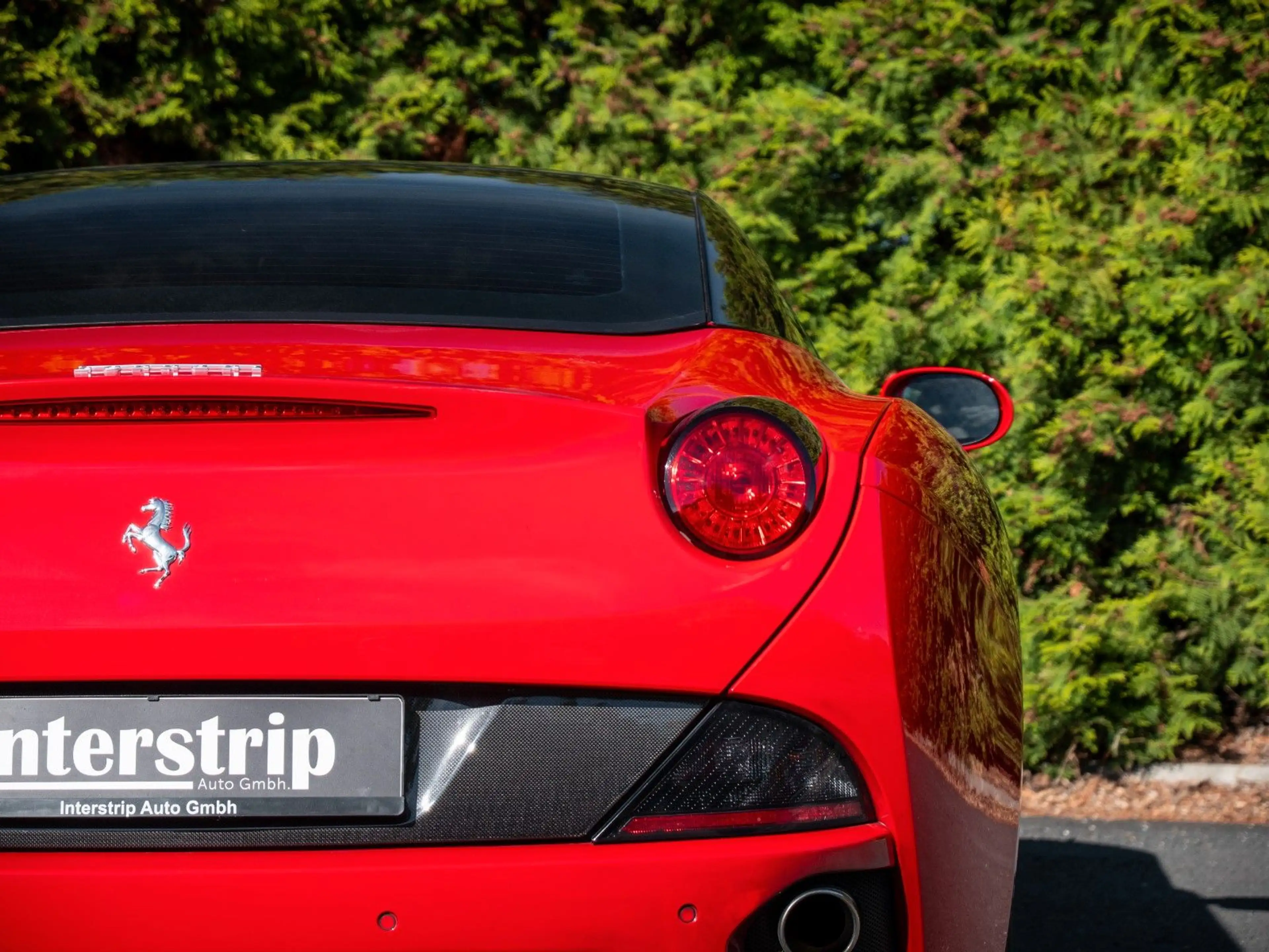 Ferrari California — photo 12