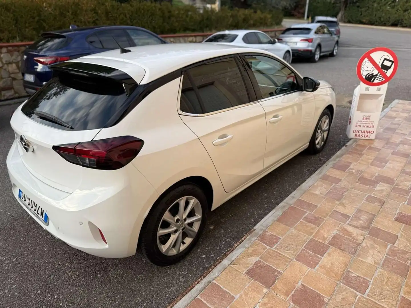 Opel Corsa 1.2 Elegance s Weiß - 2