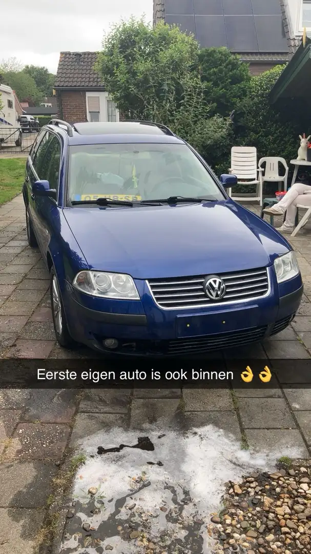 Volkswagen Passat 2.3 V5 Comfortline Синій - 1