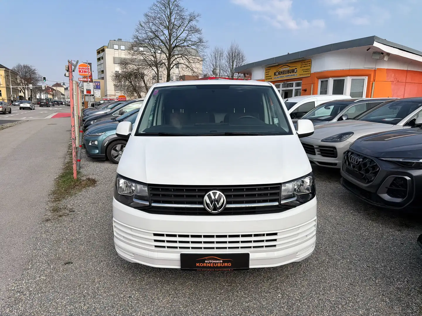 Volkswagen T6 Transporter Kastenwagen *1.Besitz*PDC*Sortimo-Verbau*Klima* Weiß - 2