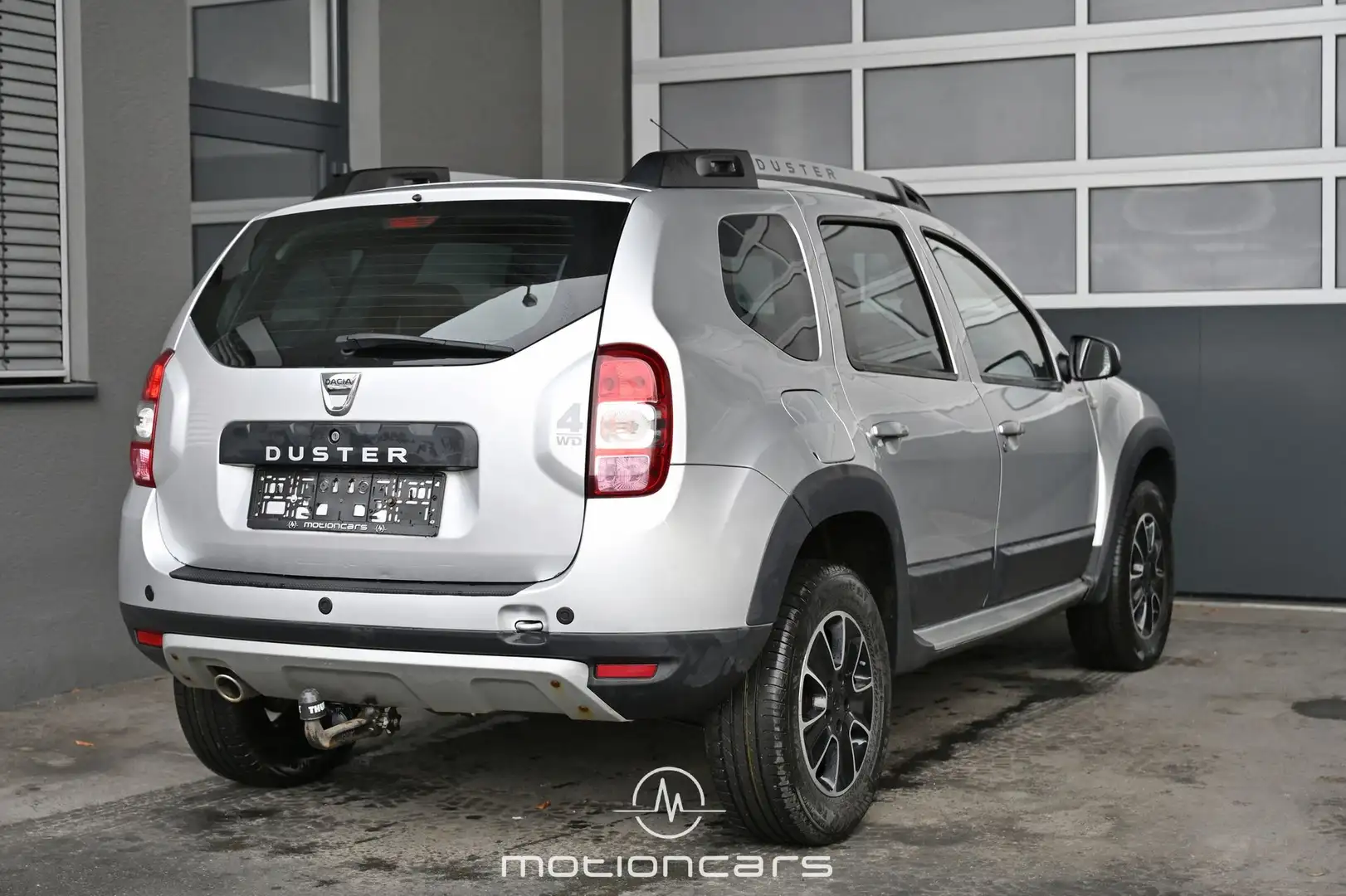 Dacia Duster 1.5 dCi 110 FAP Urban Explorer 4x4 Pickerl NEU - 2