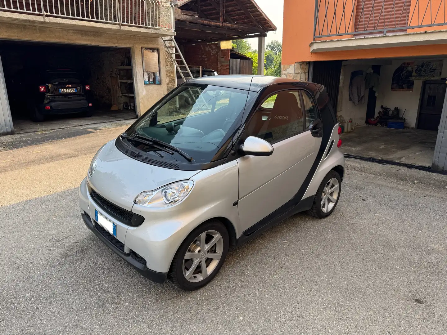 smart forTwo Fortwo 1.0 Passion 84cv Gris - 1