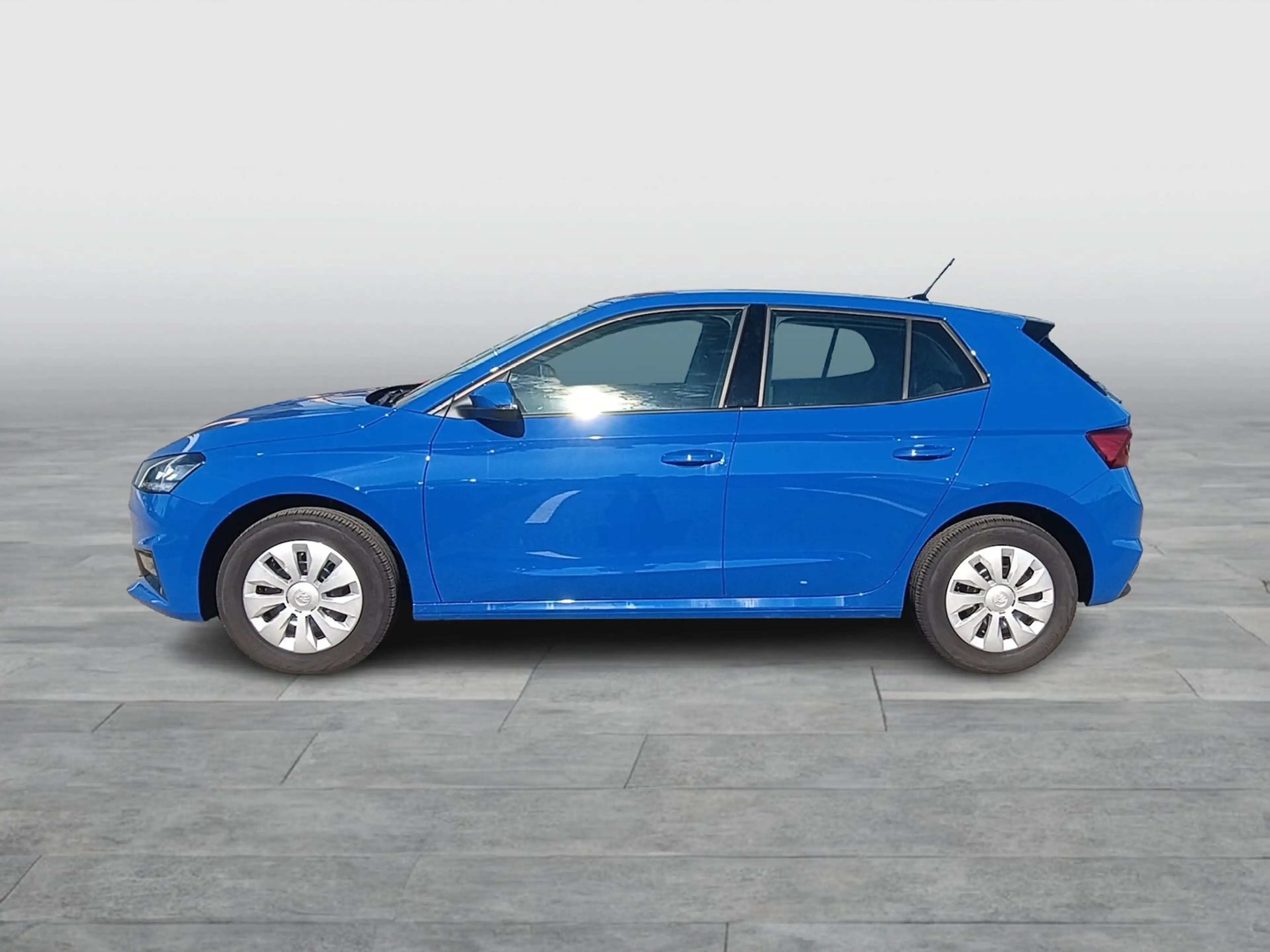Skoda Fabia Essence — photo 2
