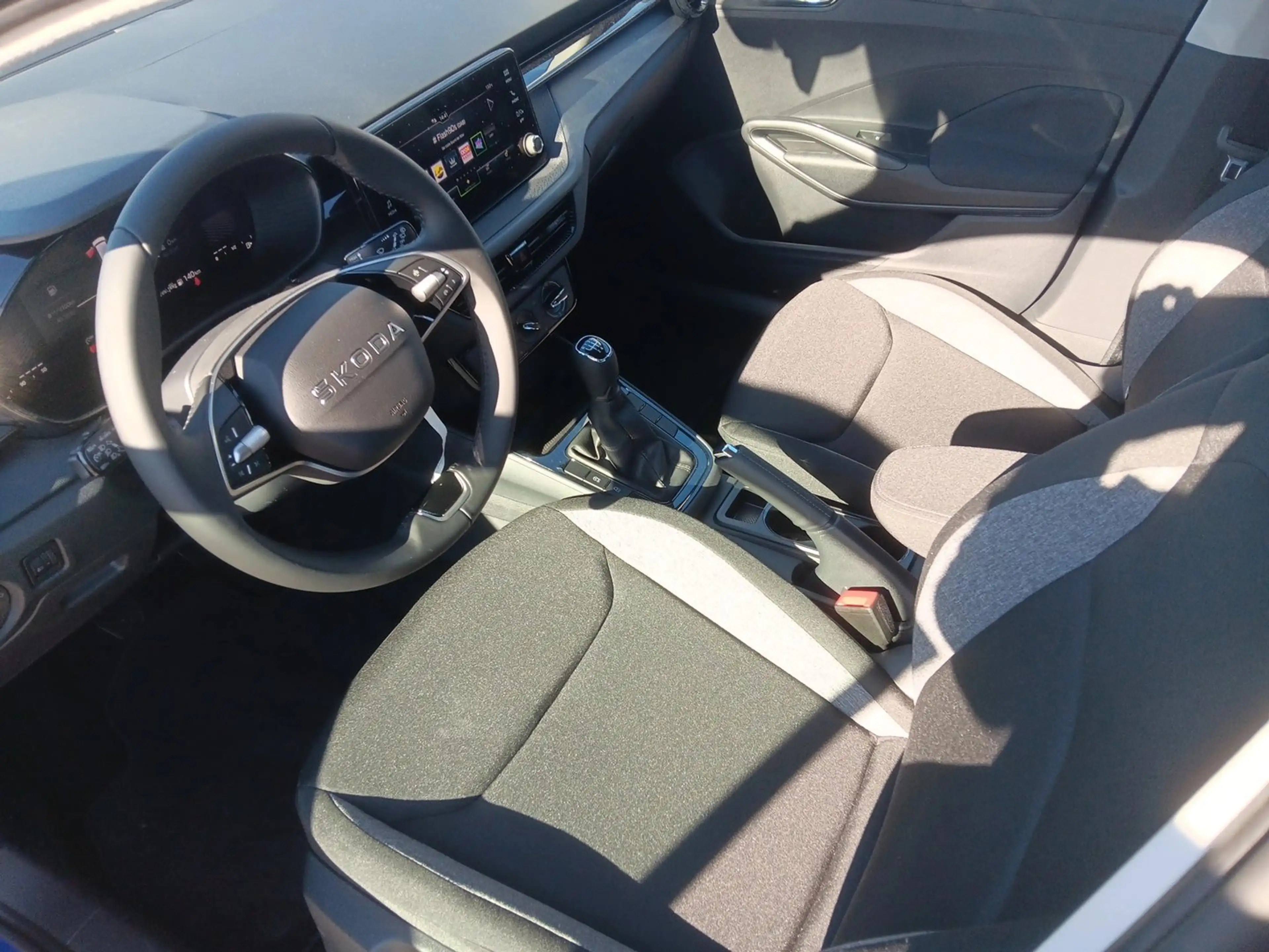 Skoda Fabia Essence — photo 10
