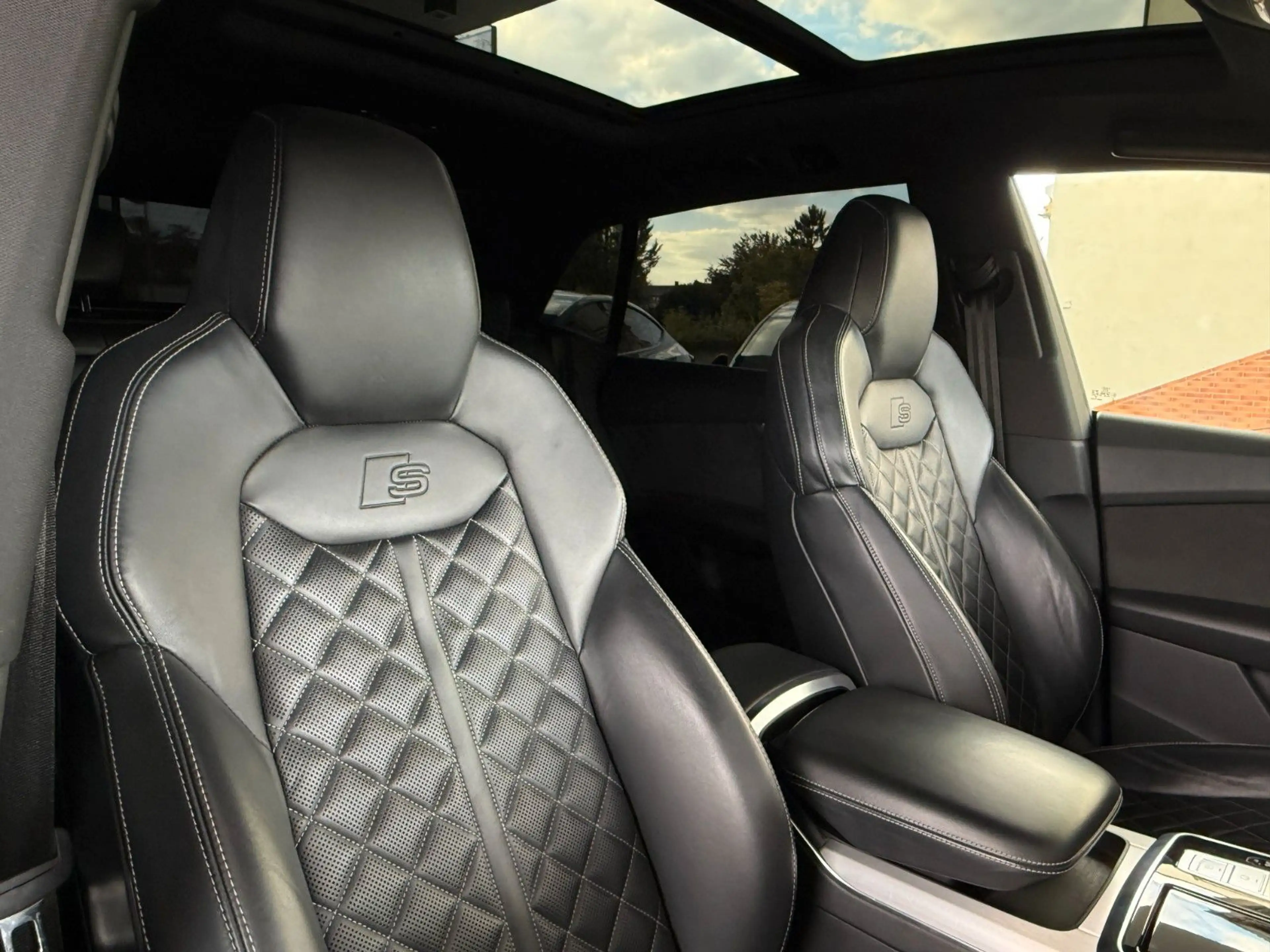 Audi SQ8 Audi SQ8 Quattro 507 V8/B&O/NightV/AutoPilot/22" — photo 2