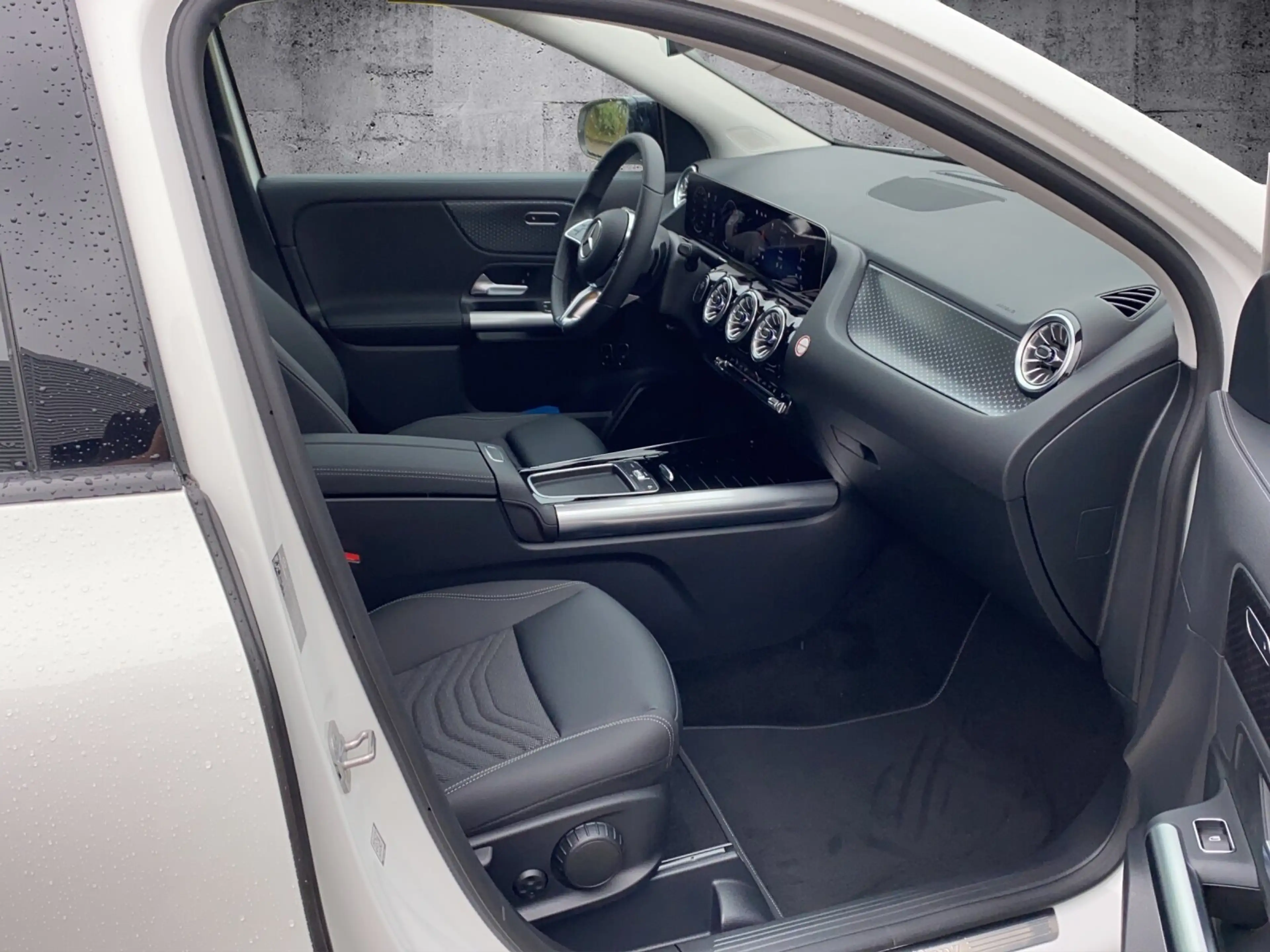 Mercedes-Benz GLA 250 GLA 250 e PROGRESSIVE+NIGHT+LED+KAM+KEYL+EASY-PA — photo 12