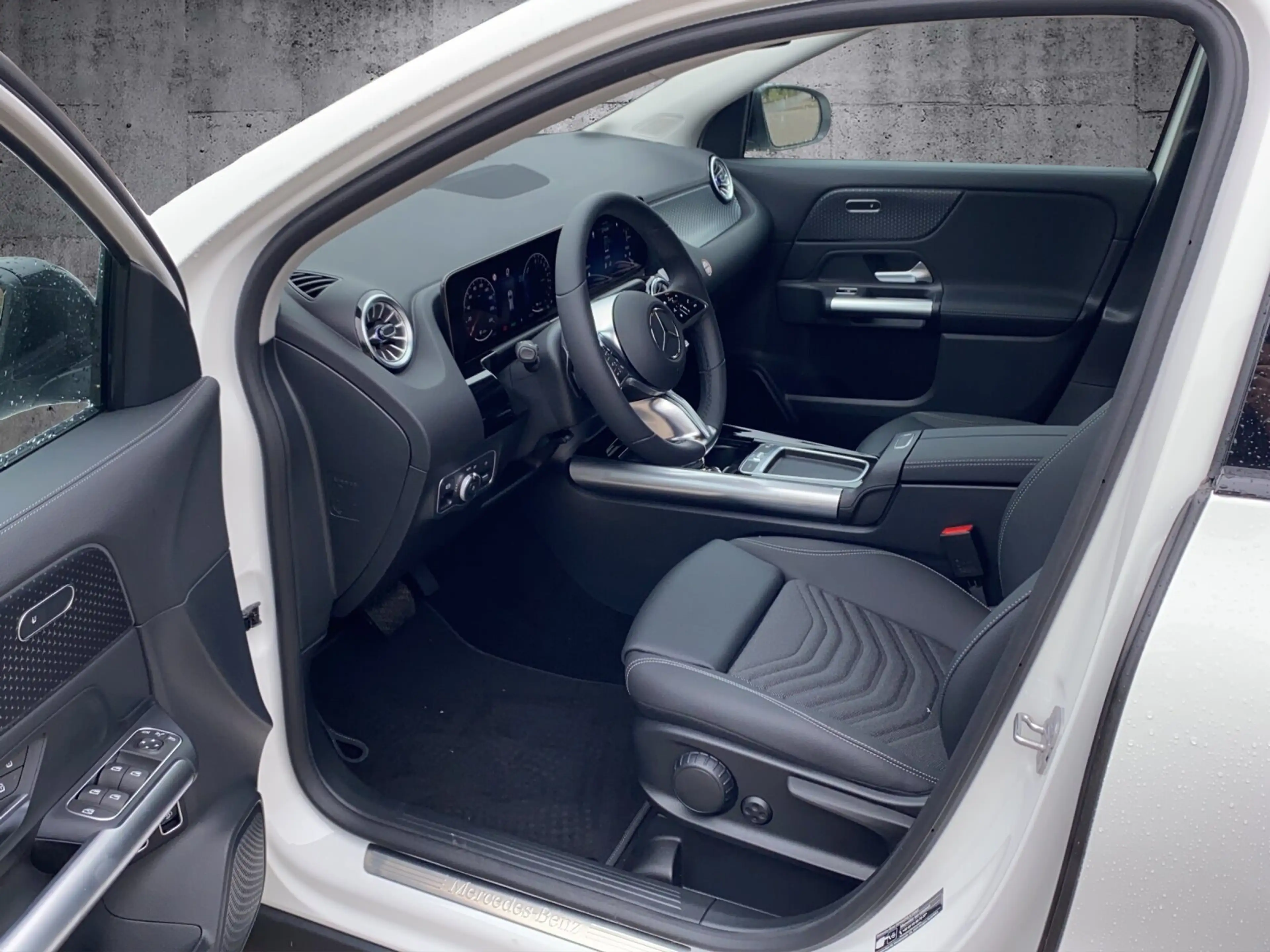 Mercedes-Benz GLA 250 GLA 250 e PROGRESSIVE+NIGHT+LED+KAM+KEYL+EASY-PA — photo 9