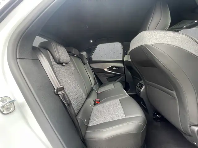 Peugeot 3008 view 14