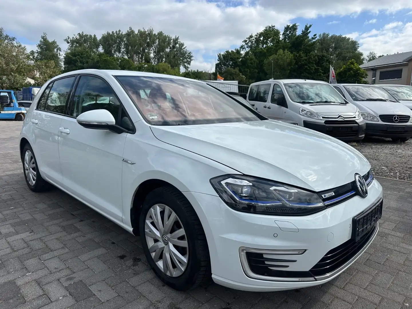 Volkswagen Golf VII Lim. e-Golf Weiß - 1