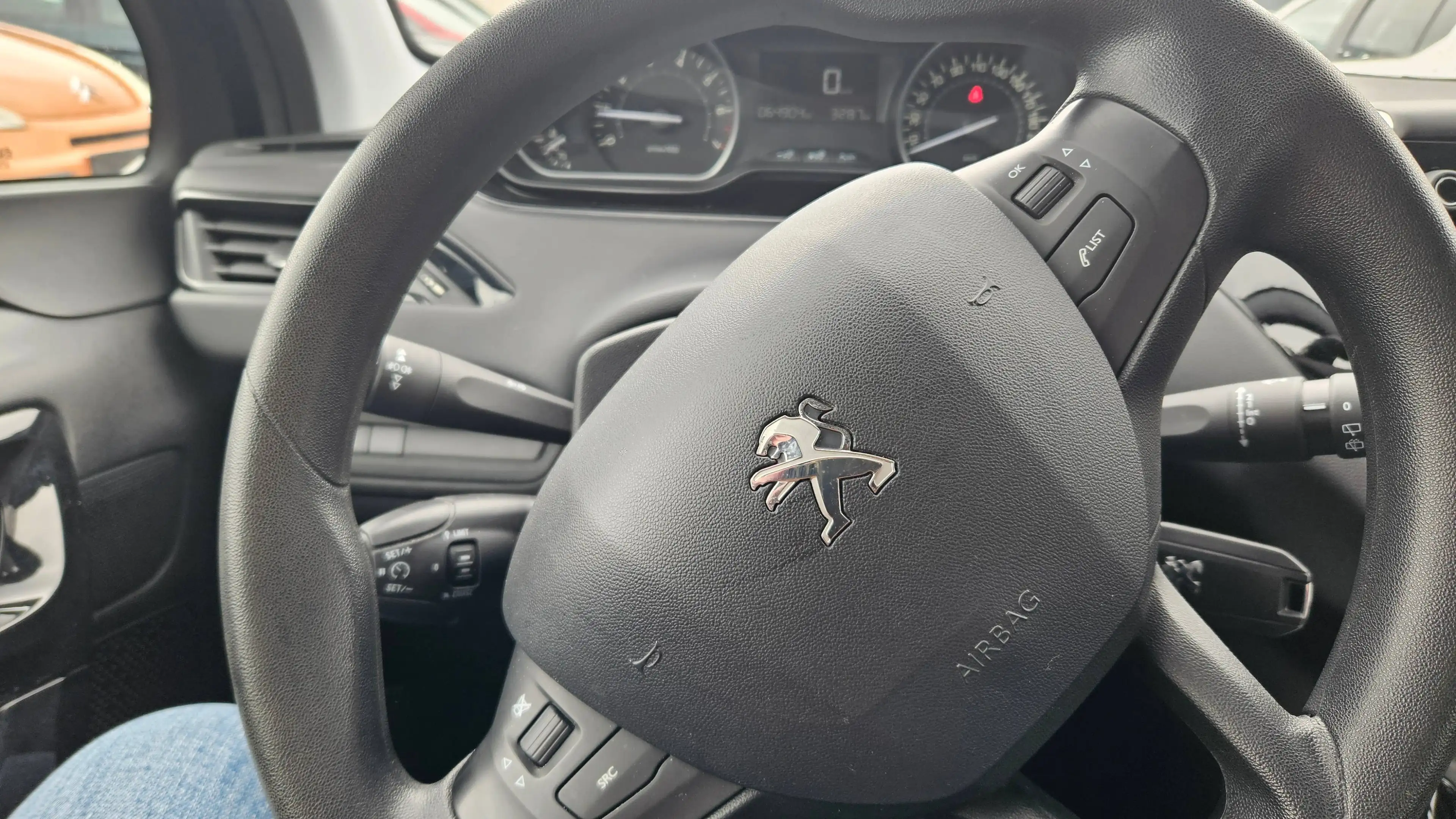 Peugeot 208 Active    Finanzierung möglich — photo 11