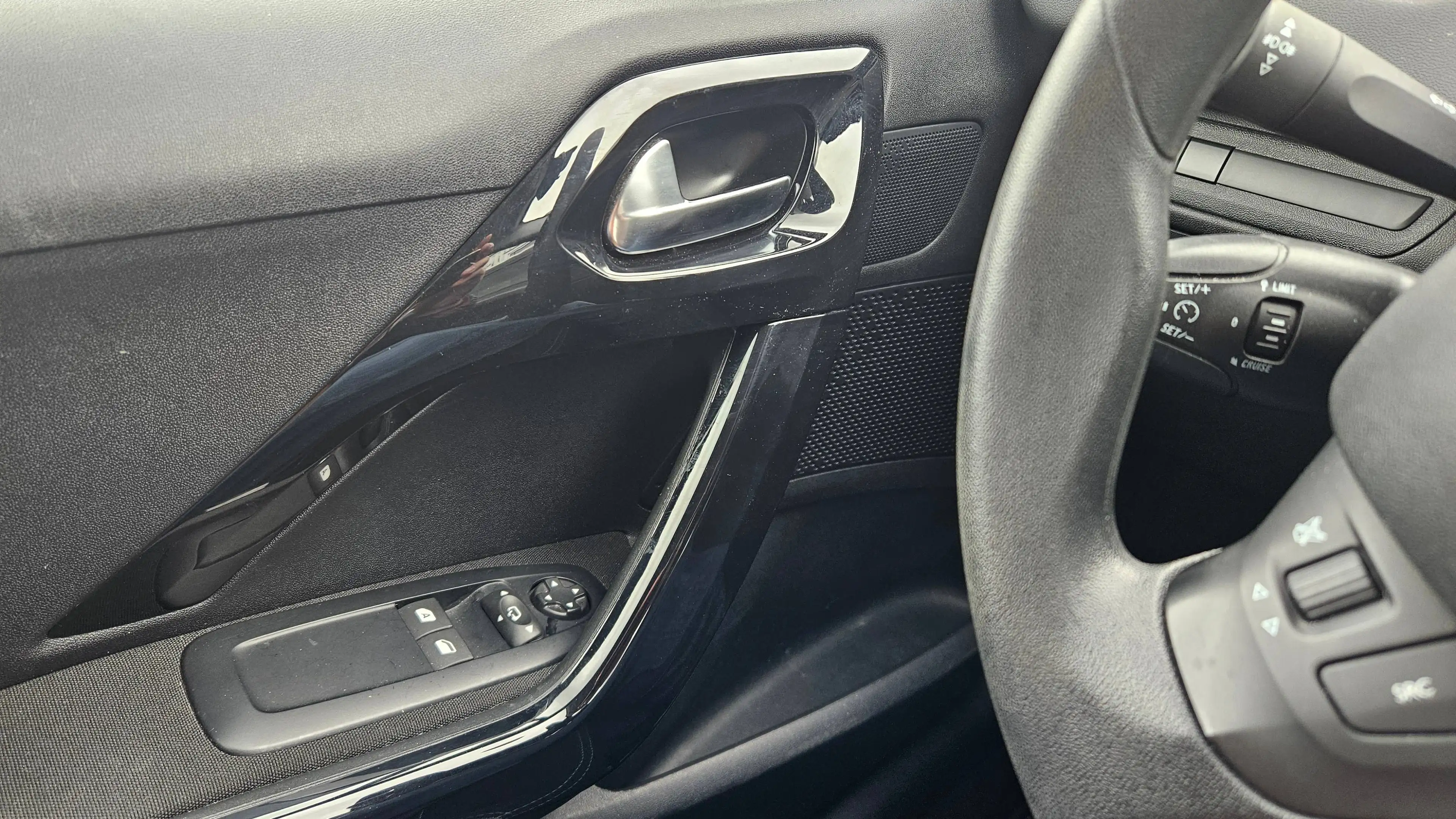Peugeot 208 Active    Finanzierung möglich — photo 12