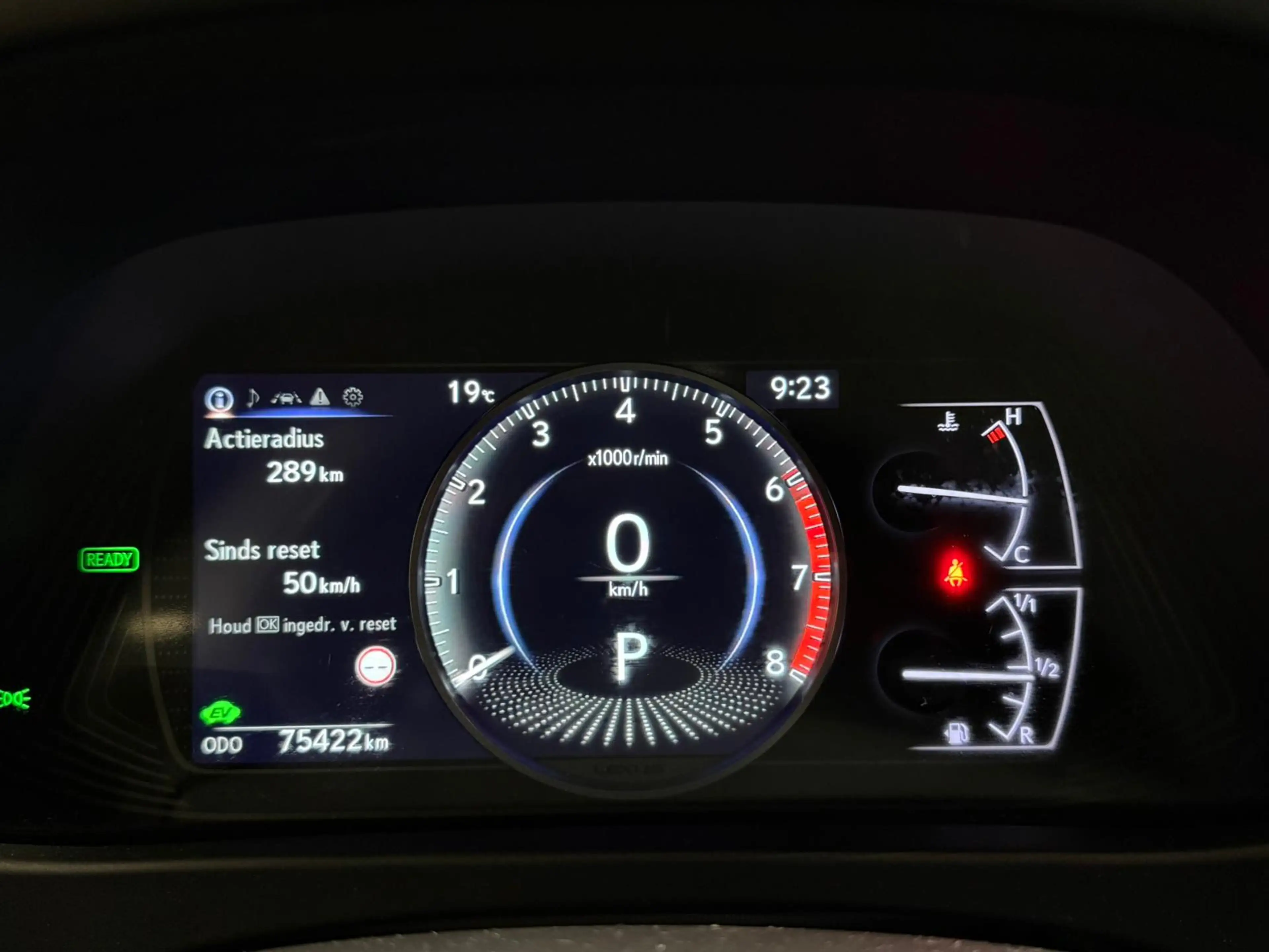 Lexus UX 250h Business Line | NL auto | Dealeronderhouden | Carp — photo 10