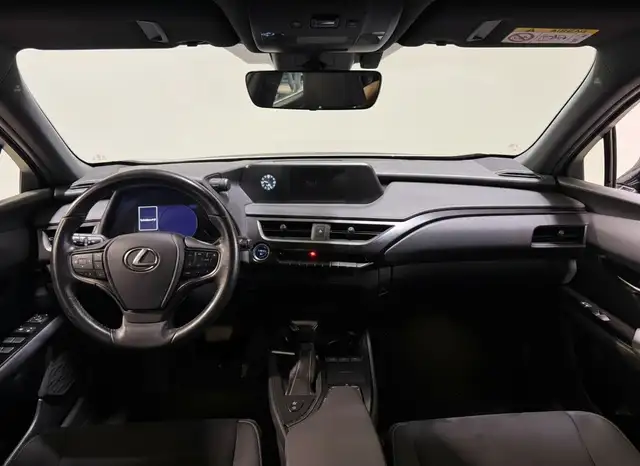 Lexus Ux view 5