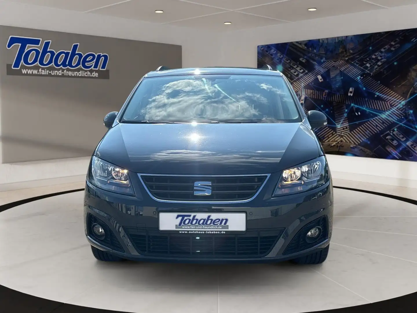 SEAT Alhambra 2.0 TDI Style Ecomotive/ Start&Stop Šedá - 2
