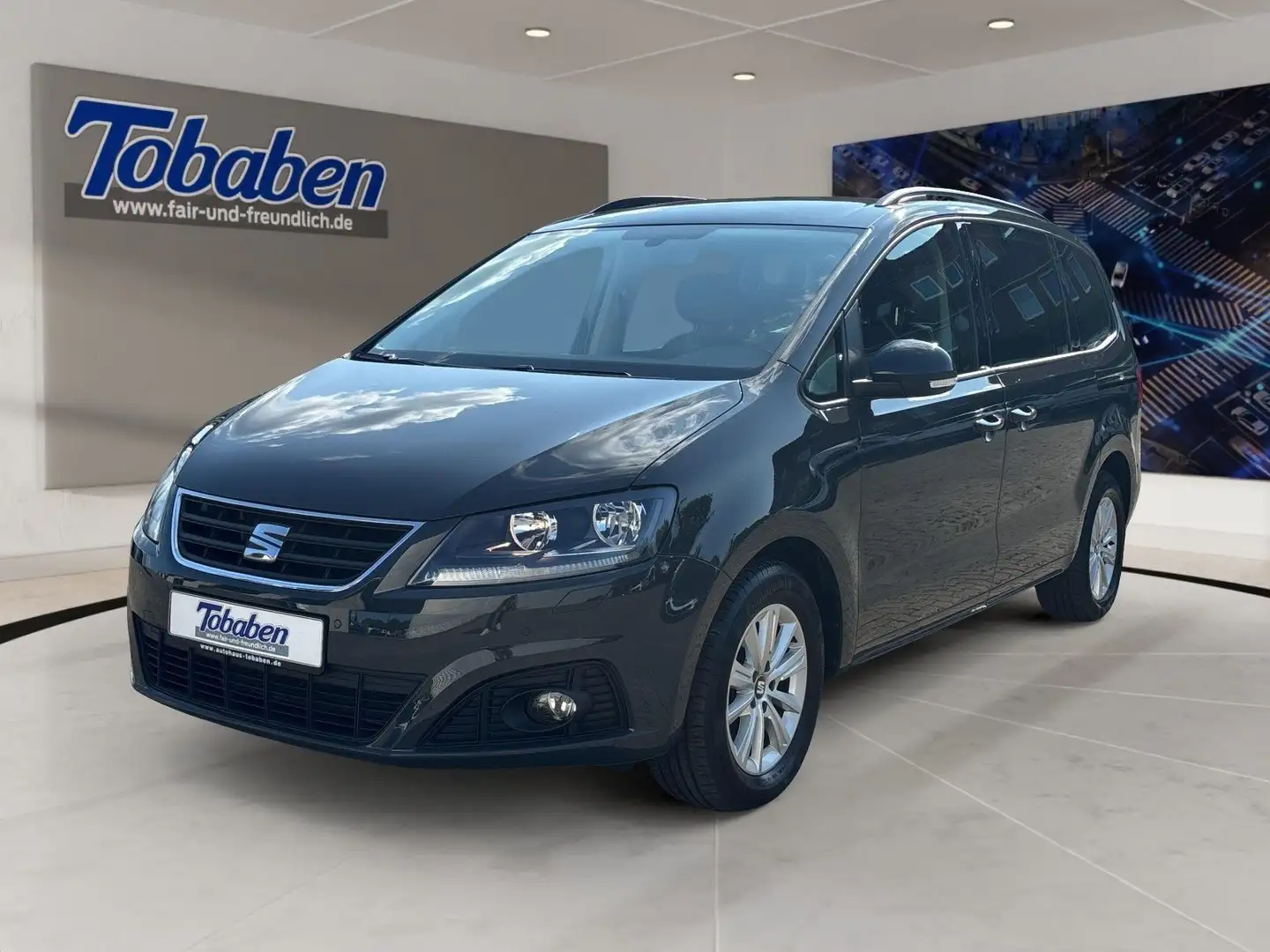 SEAT Alhambra 2.0 TDI Style Ecomotive/ Start&Stop Šedá - 1