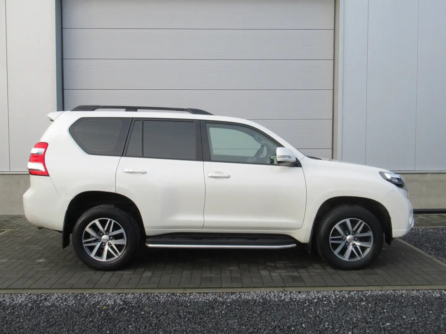 Toyota Land Cruiser 150 2.8 D-4D Aut. / Leder / Navi / Ztelverw. / ... Biały - 2