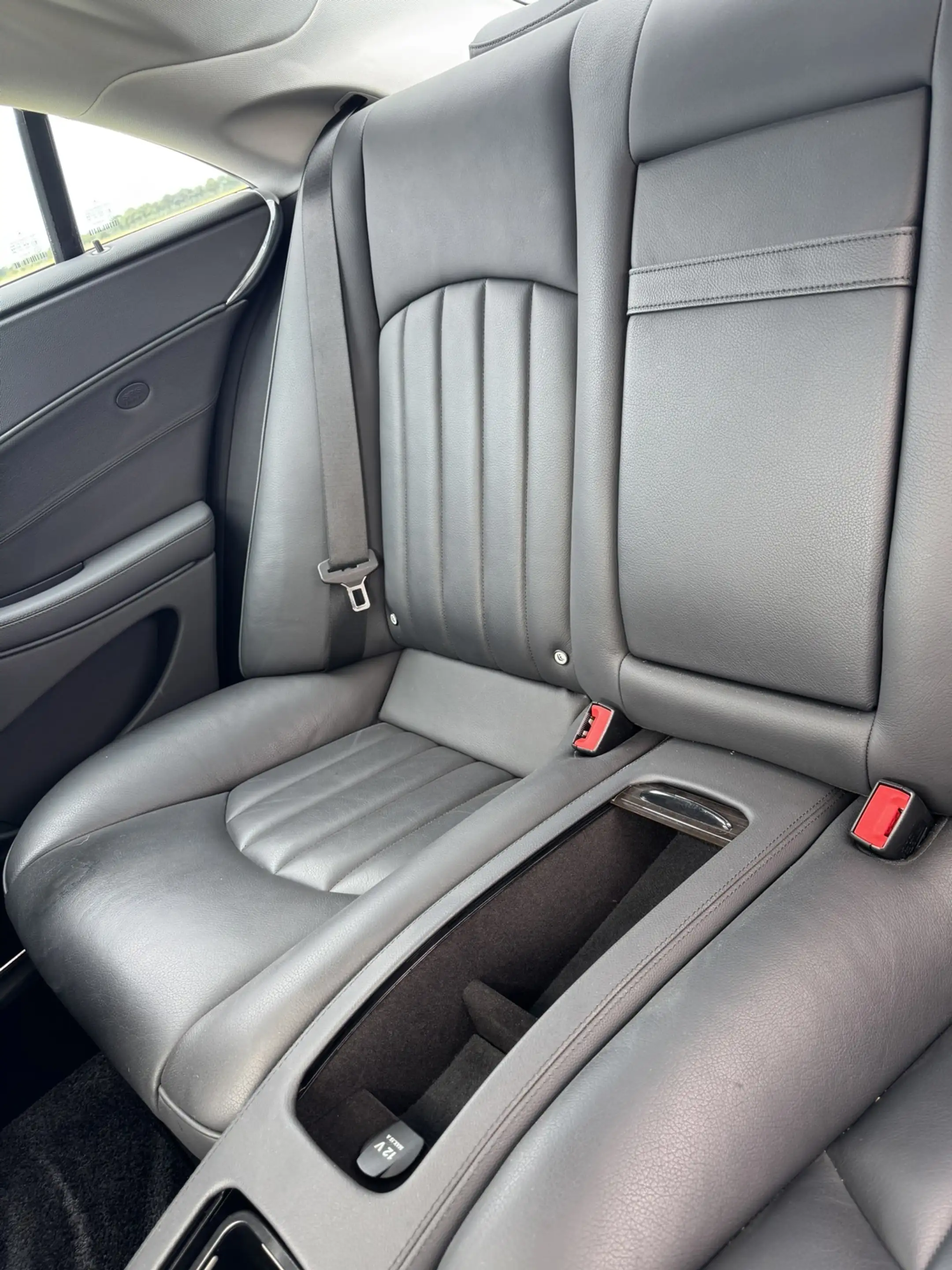 Mercedes-Benz CLS 500 500|uniek lage kmstand!| — photo 11