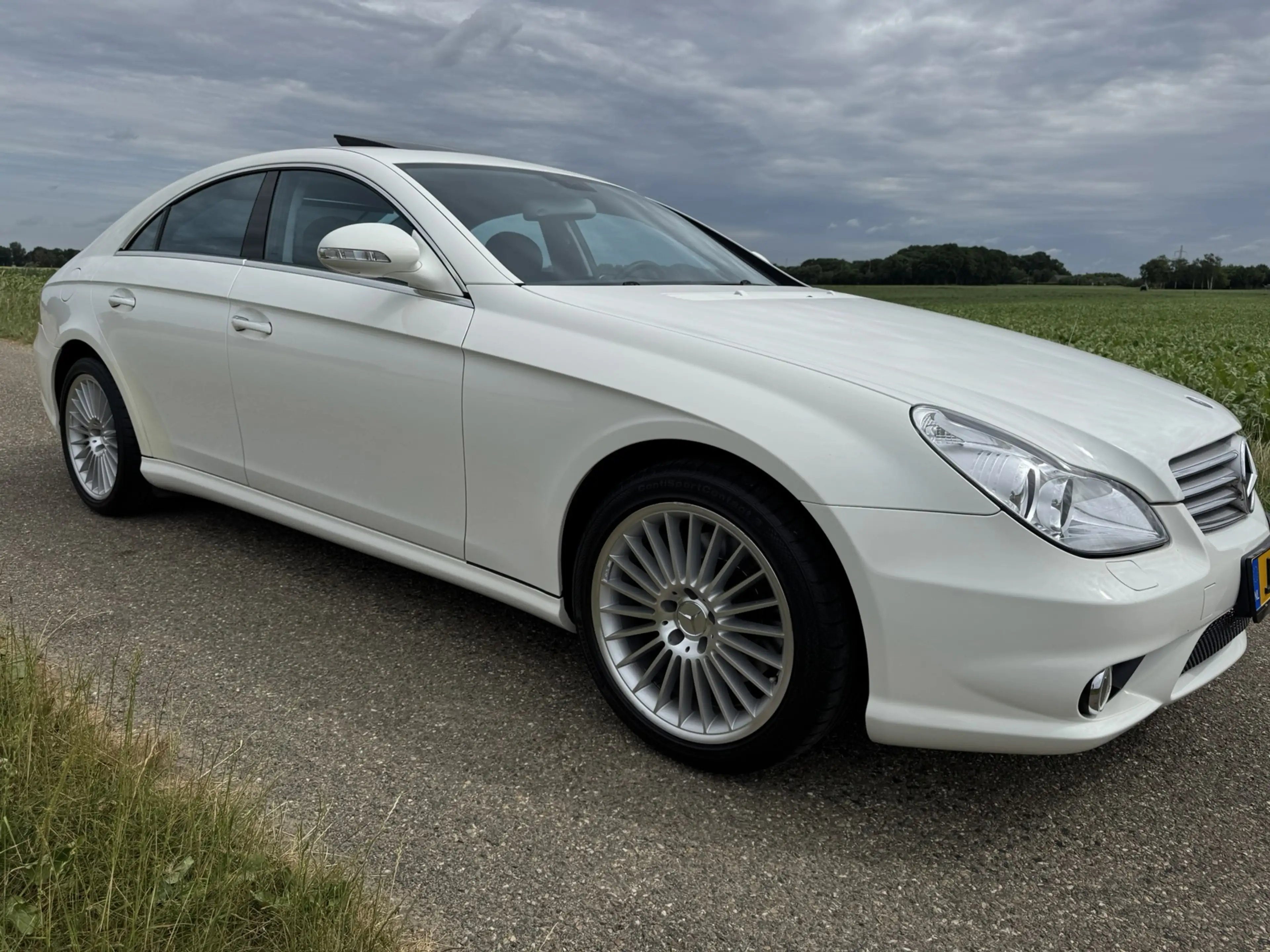 Mercedes-Benz CLS 500 500|uniek lage kmstand!| — photo 2