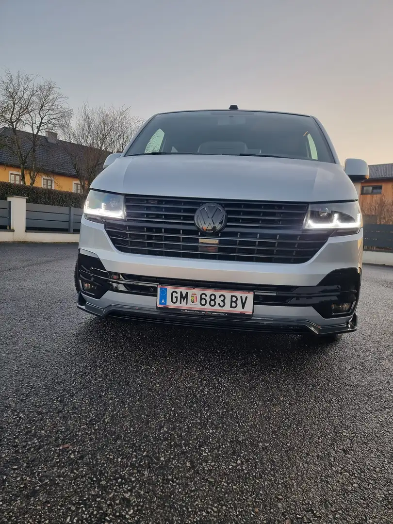 Volkswagen T6.1 Multivan 110 ps Silber - 2