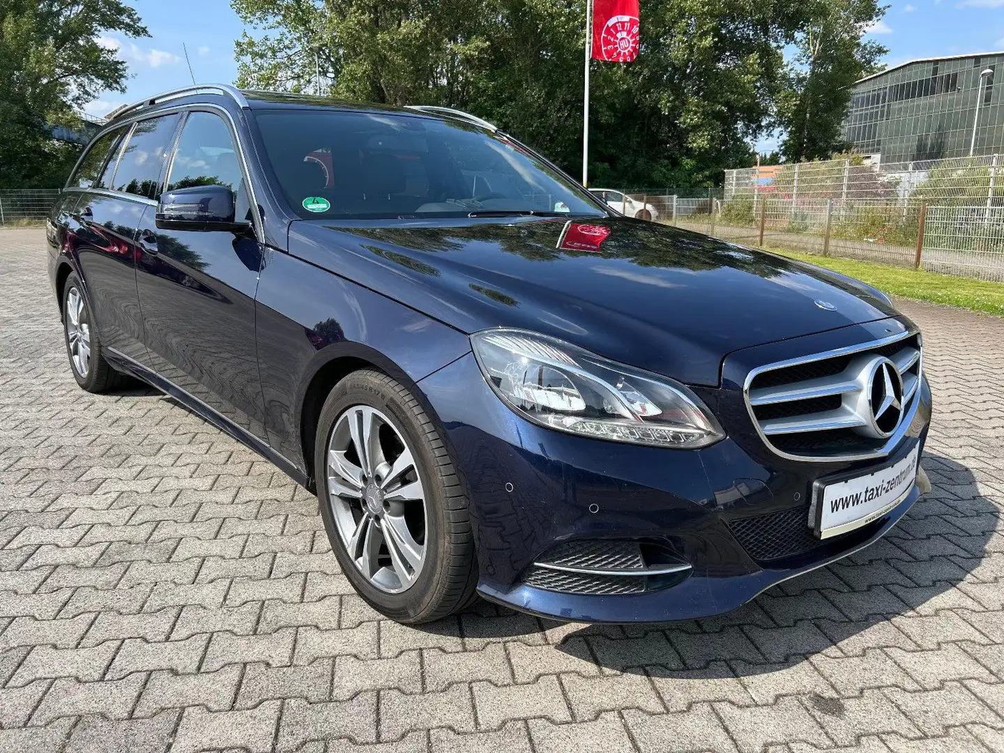 Mercedes-Benz E 220 E220d Kombi TAXI MIETWAGEN SDACH SHEFT AHK LEDER Blu/Azzurro - 2