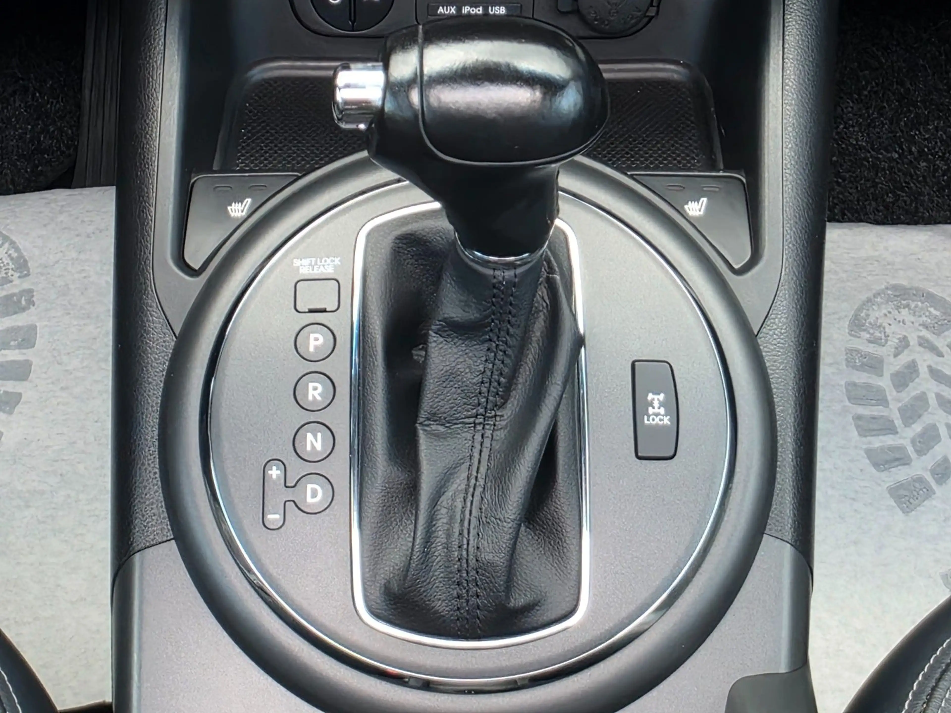 Kia Sportage Spirit 4WD AUTOM. TEMP KAMERA PANO NAVI — photo 12