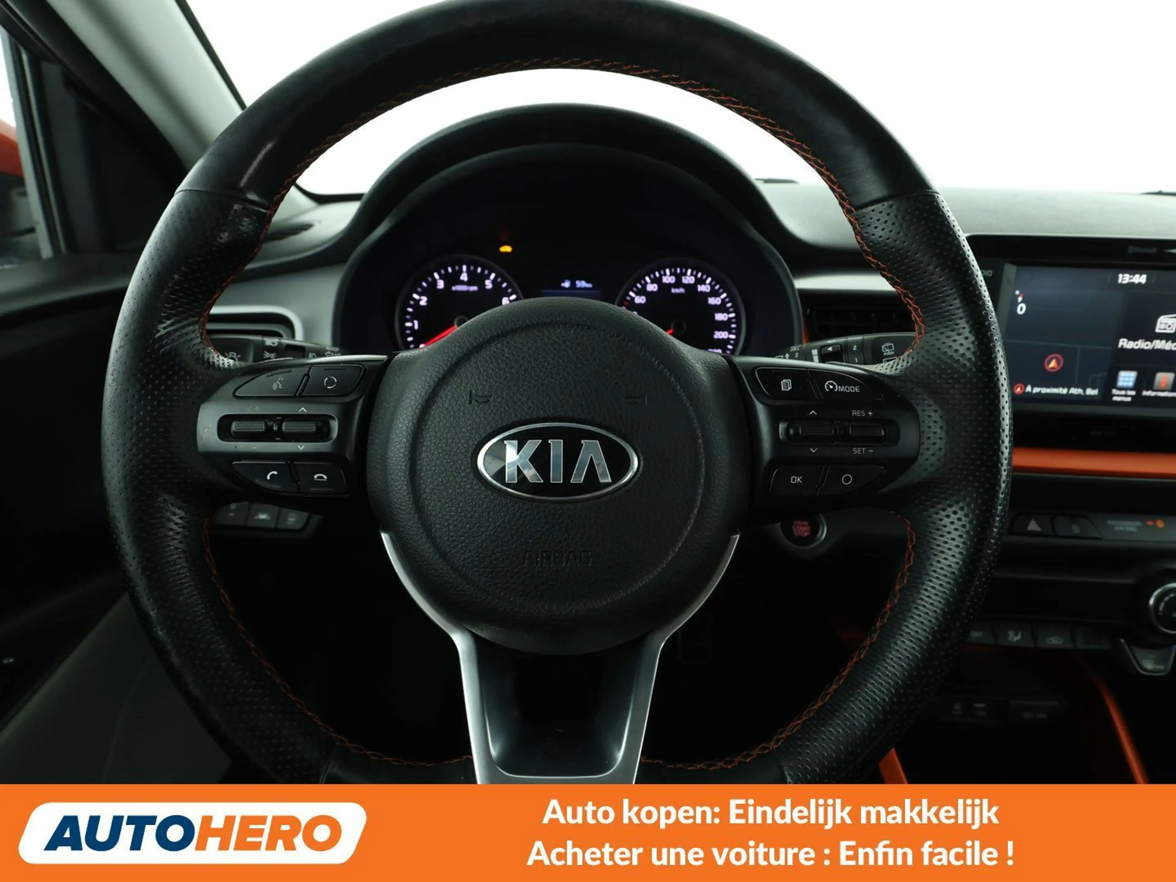 Kia Stonic 1.0 TGDI Platinum Edition — photo 5