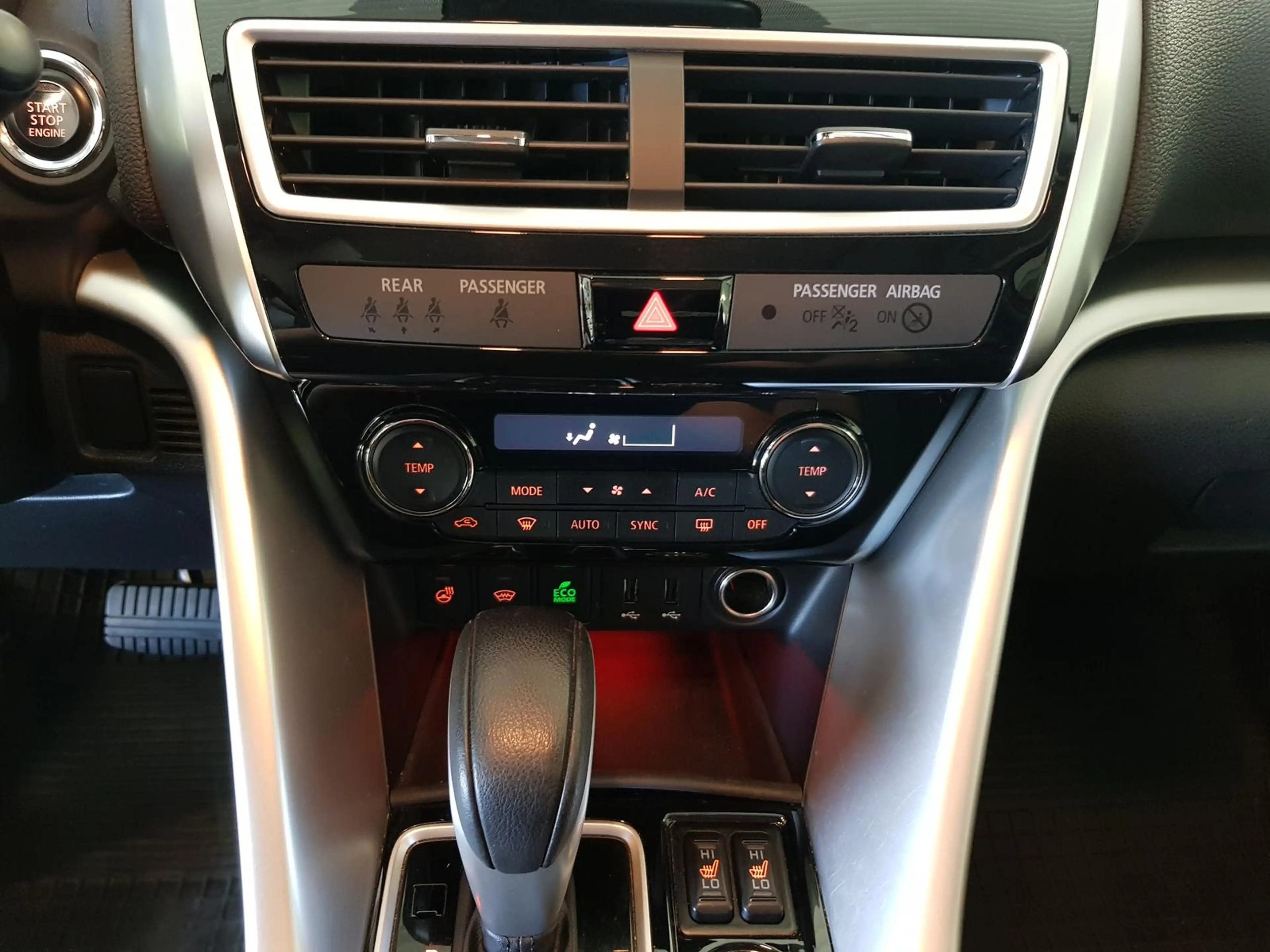 Mitsubishi Eclipse Cross Cleartec Autom. 4X4 8-fach-Alu. Lkr.-+Sitzhzg. SD — photo 12