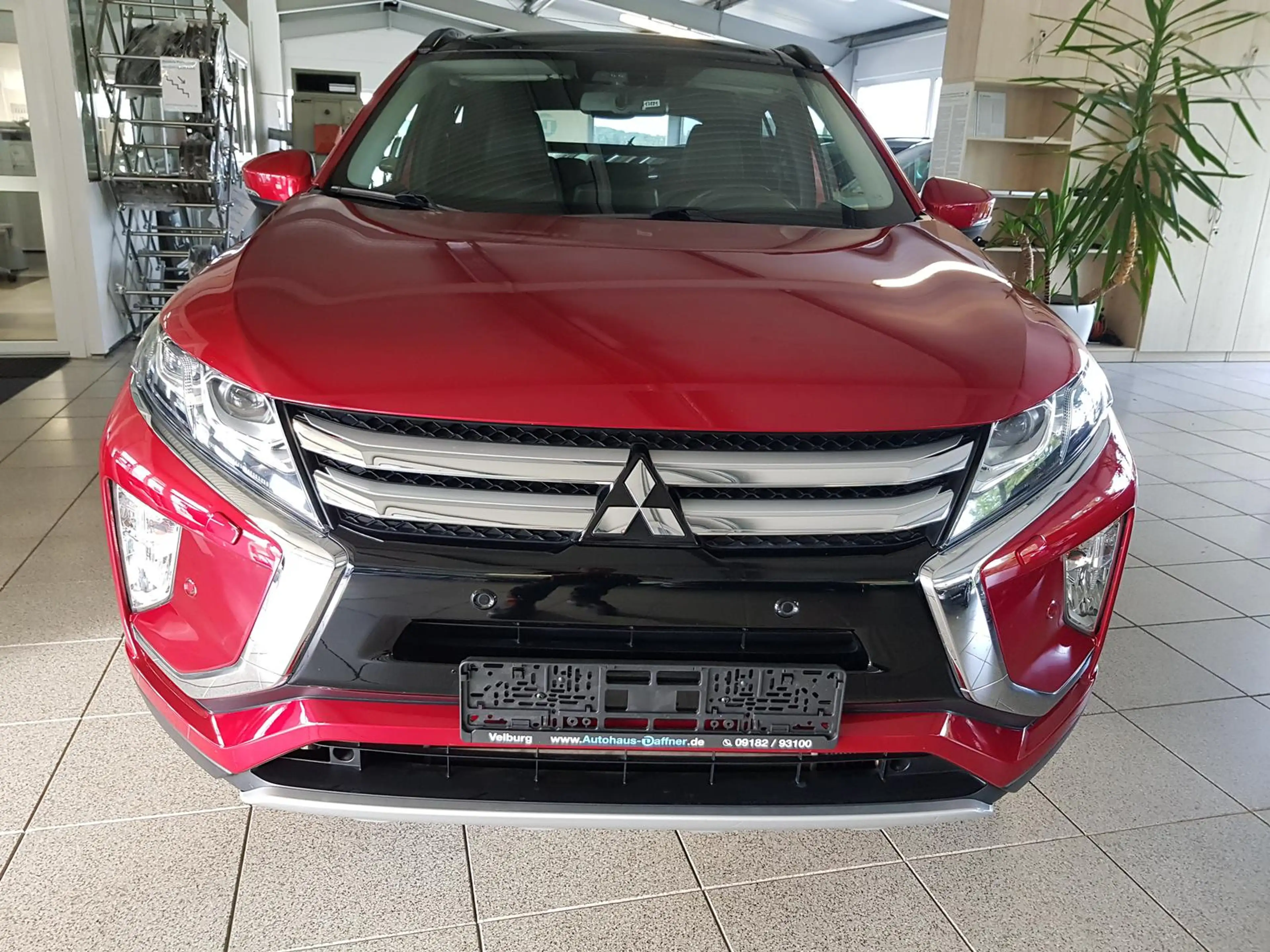 Mitsubishi Eclipse Cross Cleartec Autom. 4X4 8-fach-Alu. Lkr.-+Sitzhzg. SD — photo 2
