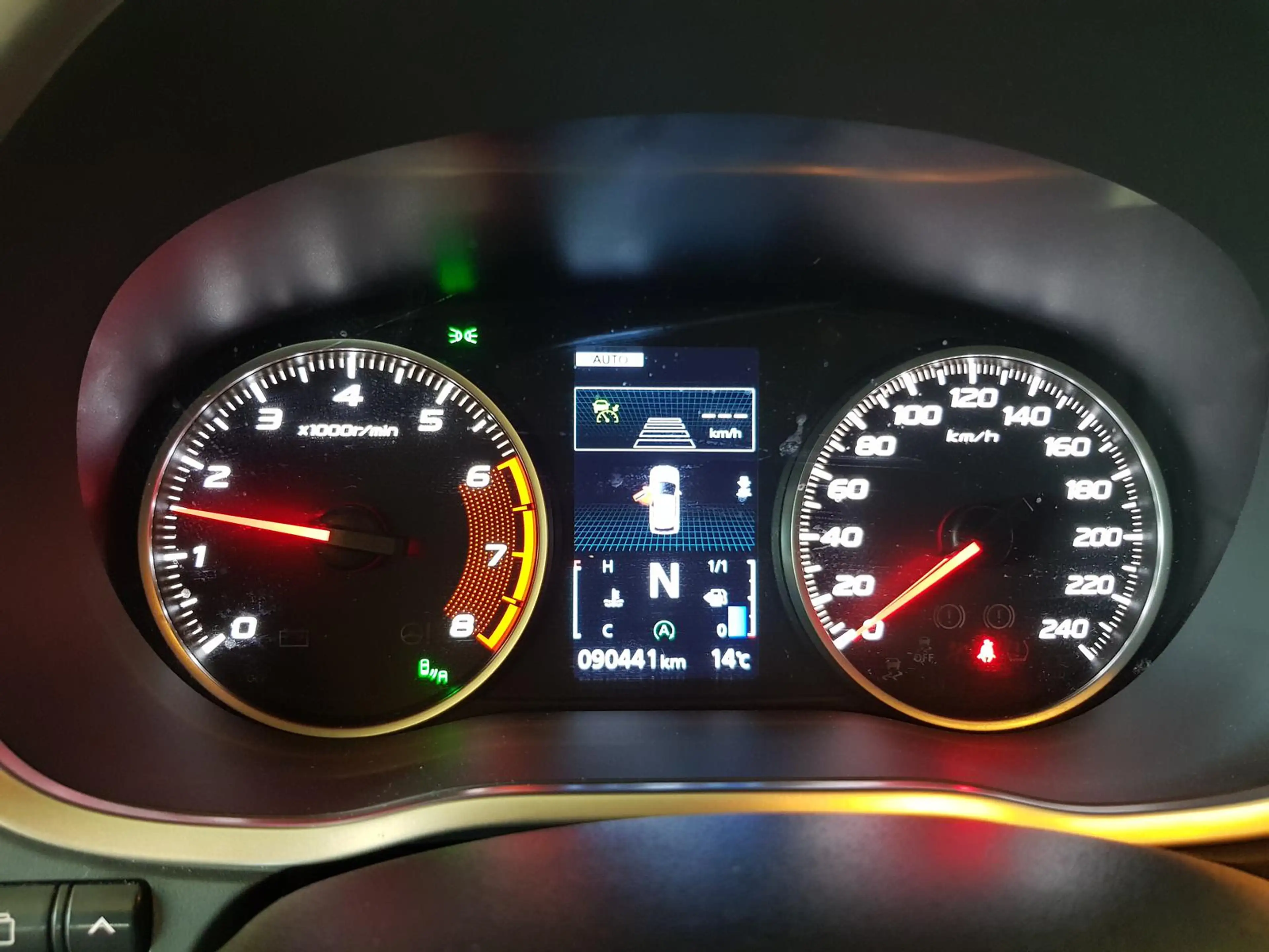 Mitsubishi Eclipse Cross Cleartec Autom. 4X4 8-fach-Alu. Lkr.-+Sitzhzg. SD — photo 7