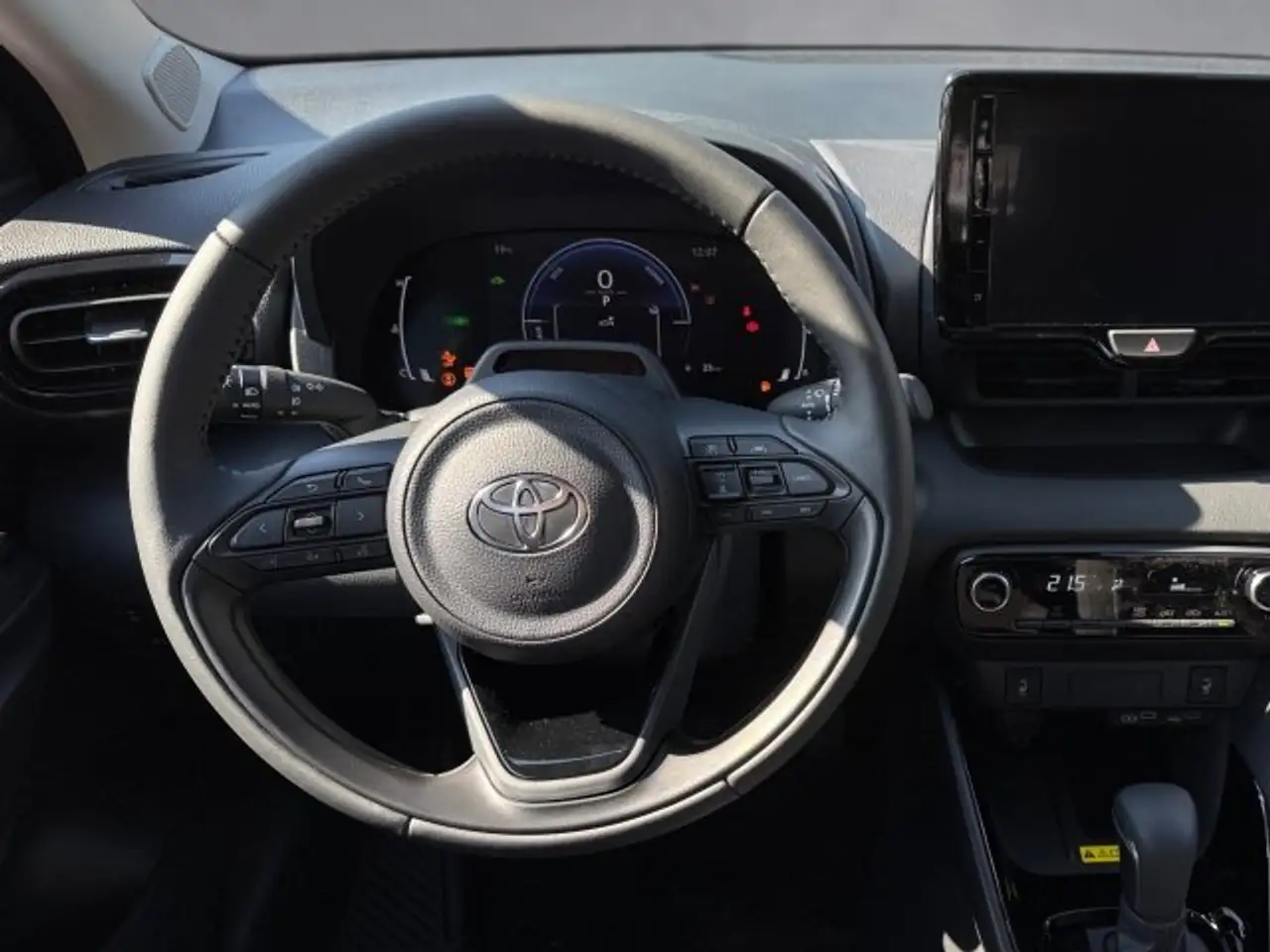 Toyota Yaris 2026 — фото 10