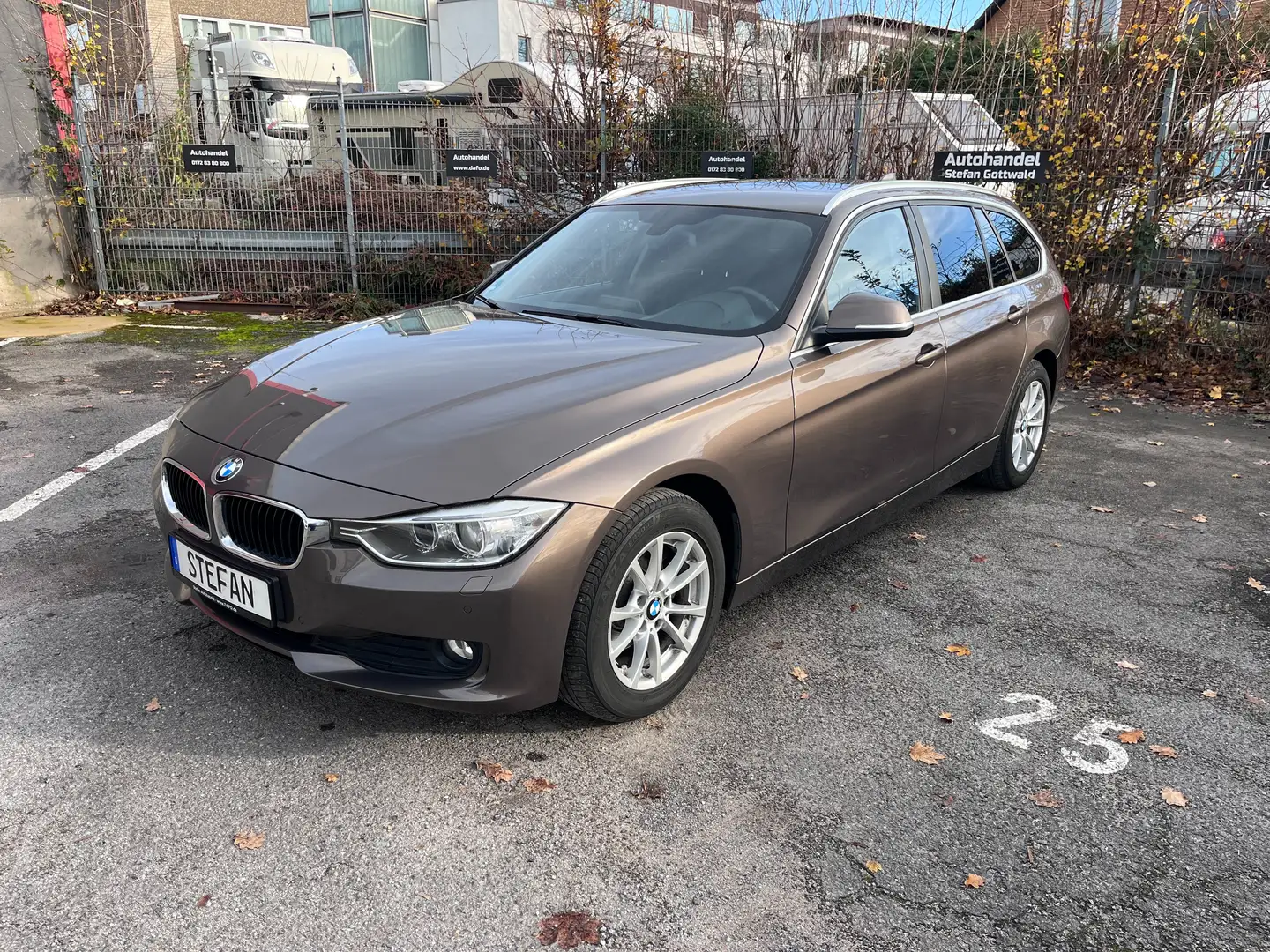 BMW 318 318d Touring, Leder, Xenon, Navi, Bluetooth,Tüv Bronze - 1