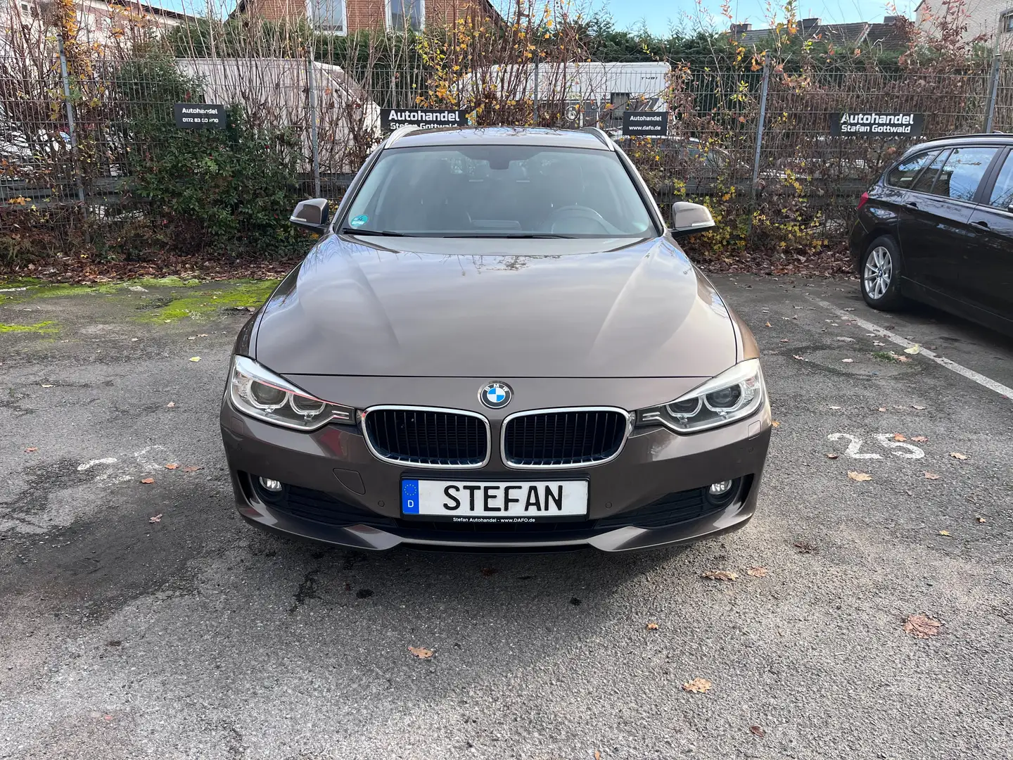 BMW 318 318d Touring, Leder, Xenon, Navi, Bluetooth,Tüv Bronze - 2