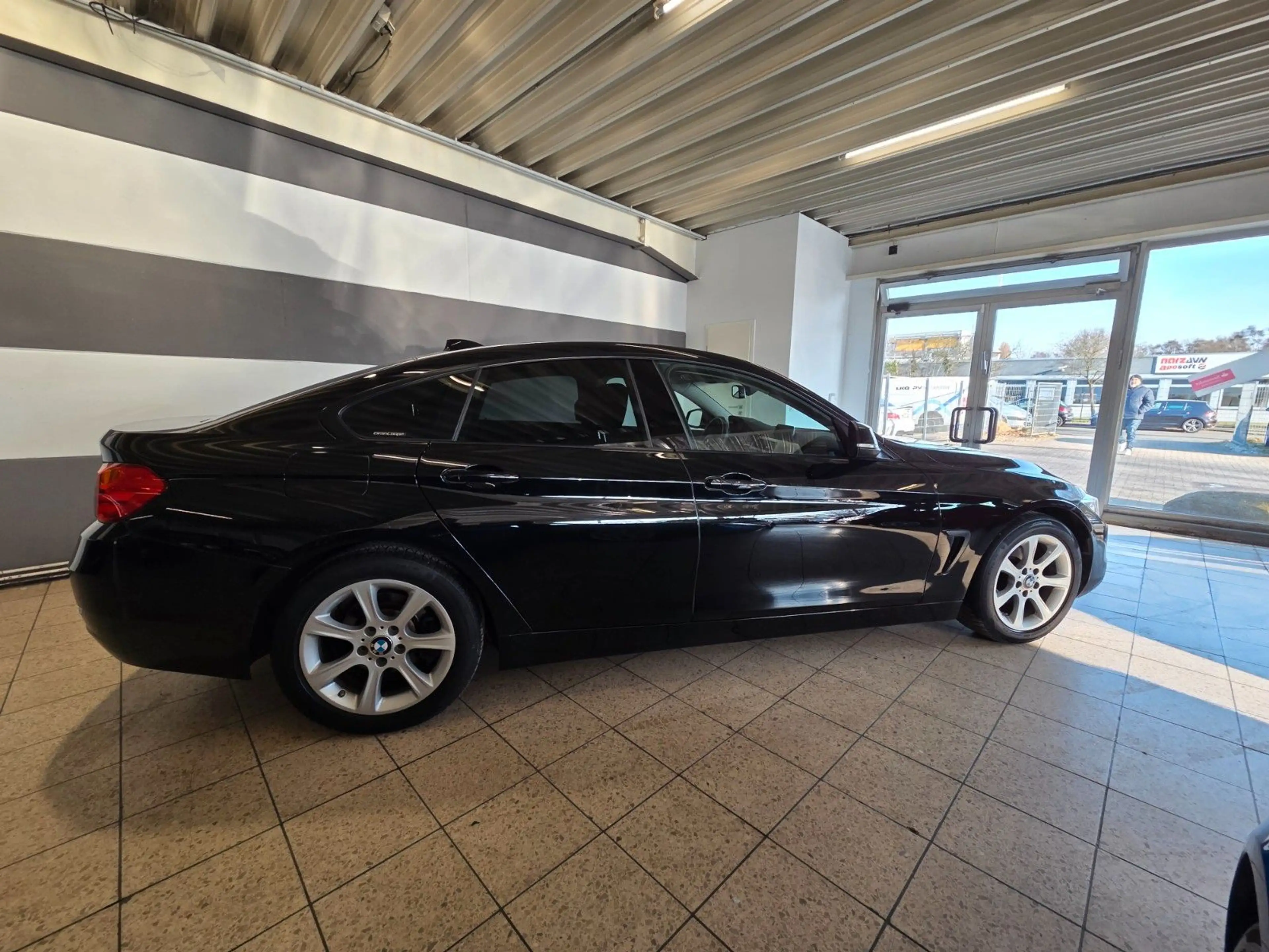 BMW 418 Baureihe 4 Gran Coupe 418 d Advantage — photo 8