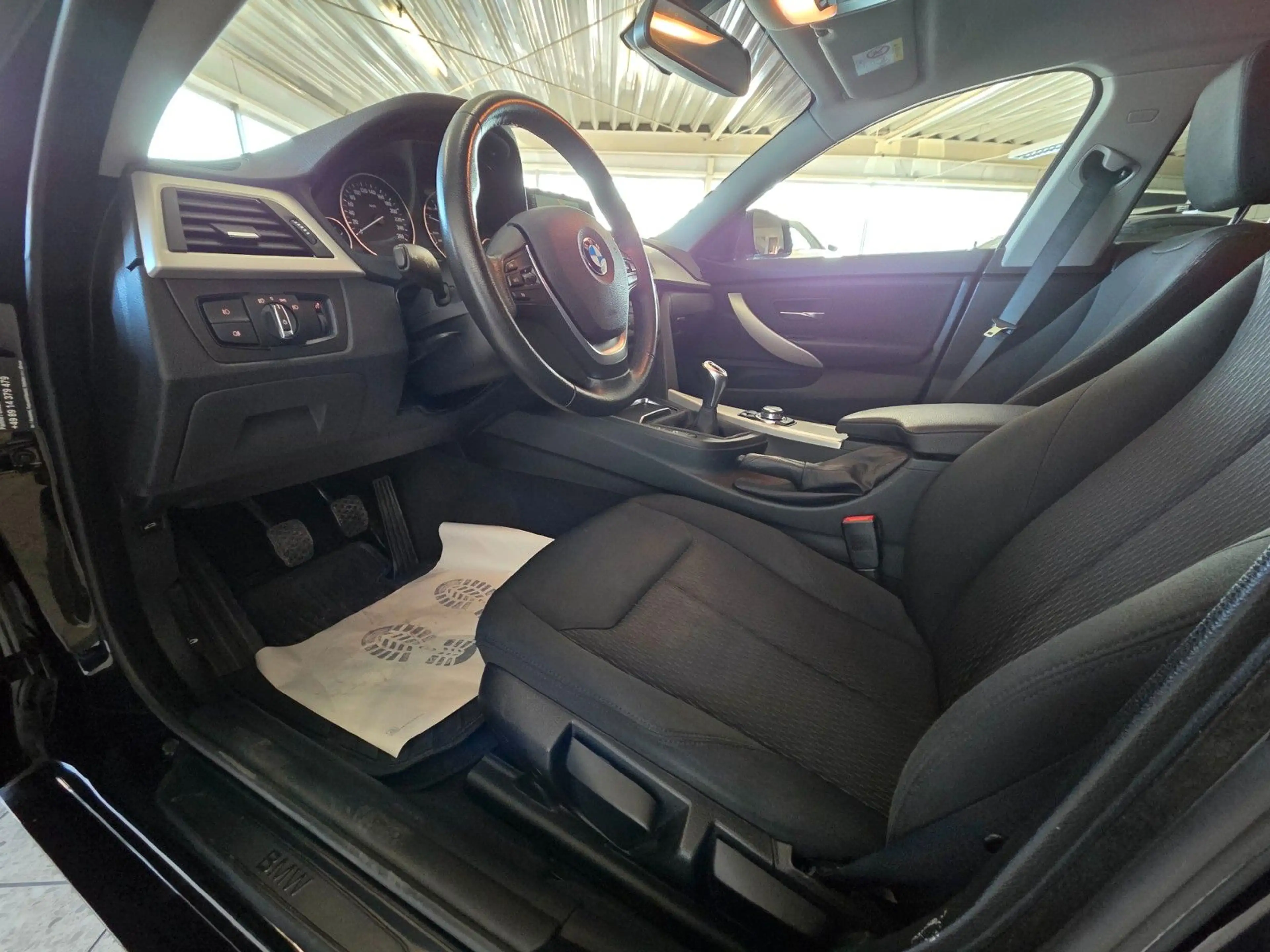 BMW 418 Baureihe 4 Gran Coupe 418 d Advantage — photo 9