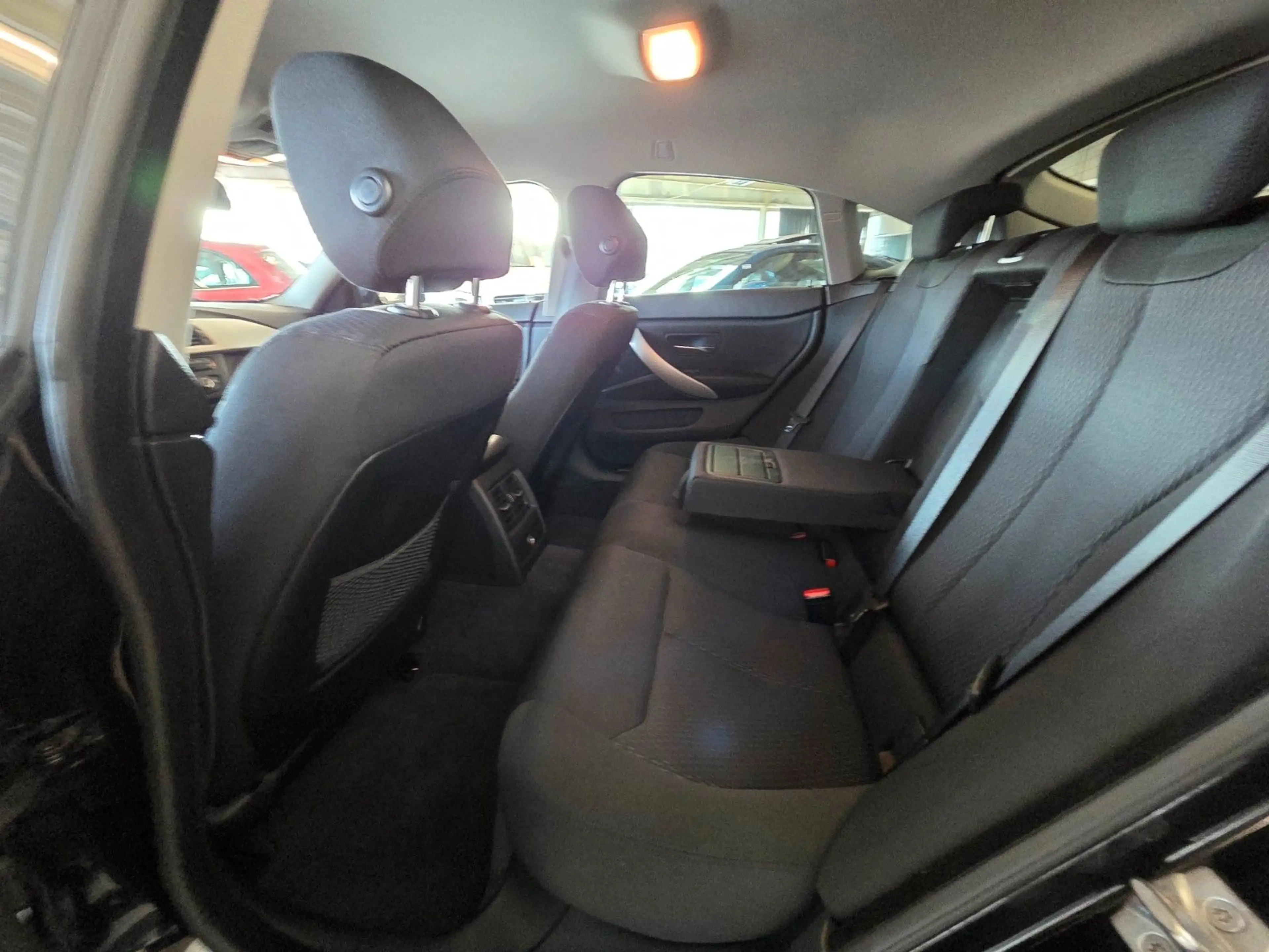 BMW 418 Baureihe 4 Gran Coupe 418 d Advantage — photo 11