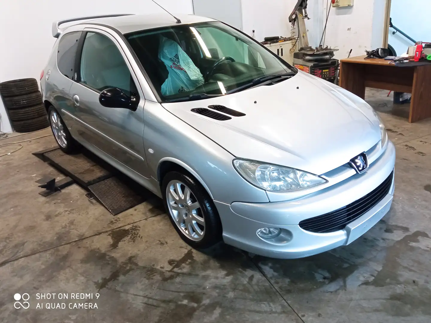 Peugeot 206 2.0 GT limited edition Gri - 2