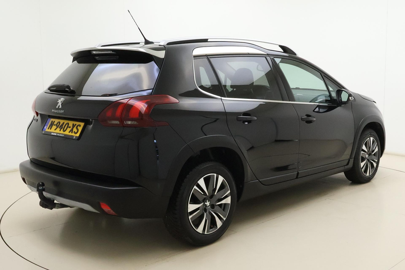 Peugeot 2008 1.2 PureTech Allure | Automaat | Apple carplay/And — photo 2