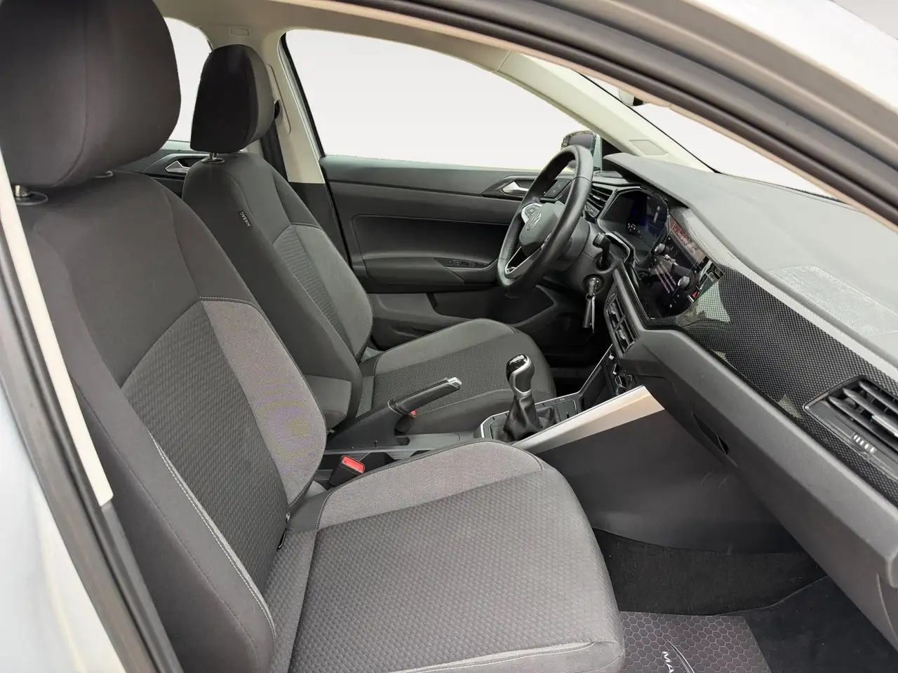 Volkswagen Polo Citadine 5 portes — photo 12