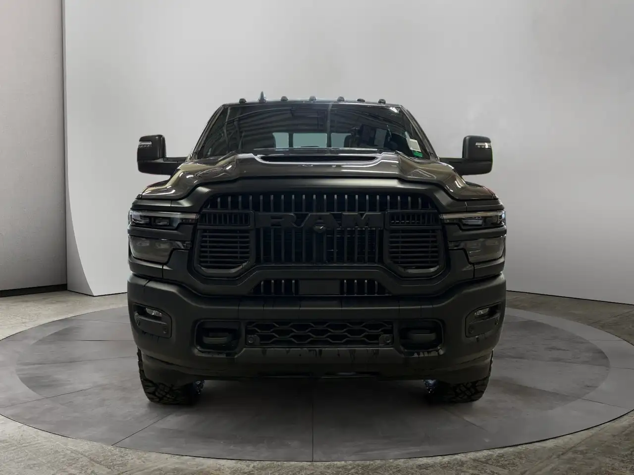 RAM 2500 снимка RAM 2500