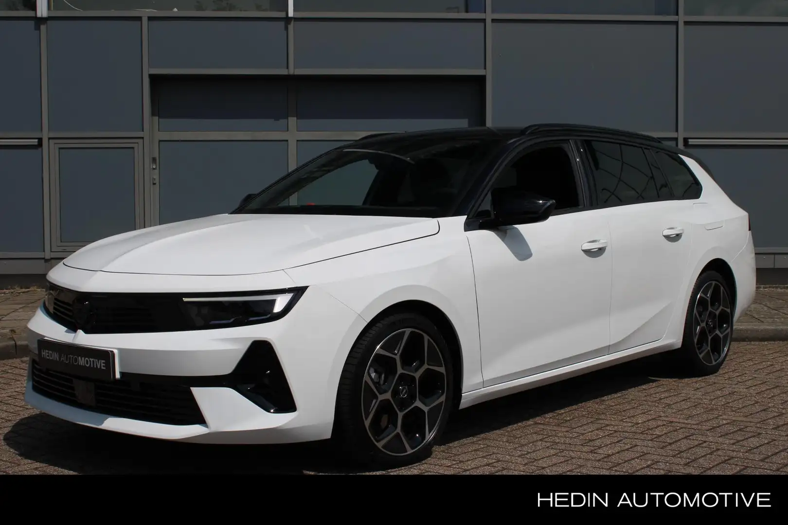 Opel Astra Sports Tourer 1.6 Turbo 180pk Plug In Hybrid PHEV Wit - 1