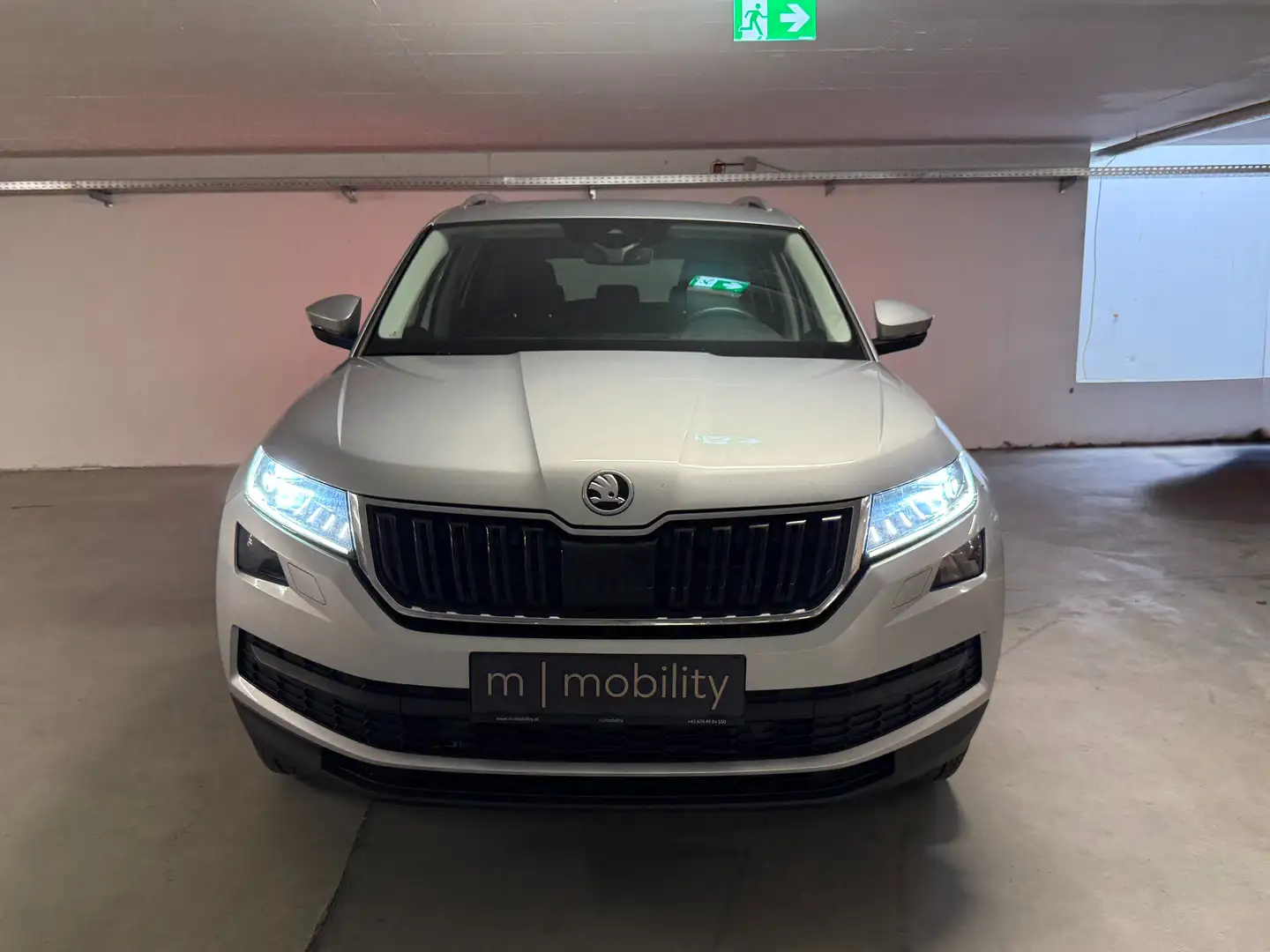 Skoda Kodiaq 2.0 TDI Style Allrad 4x4 | AHK | ACC | Erstbesitz Silber - 2