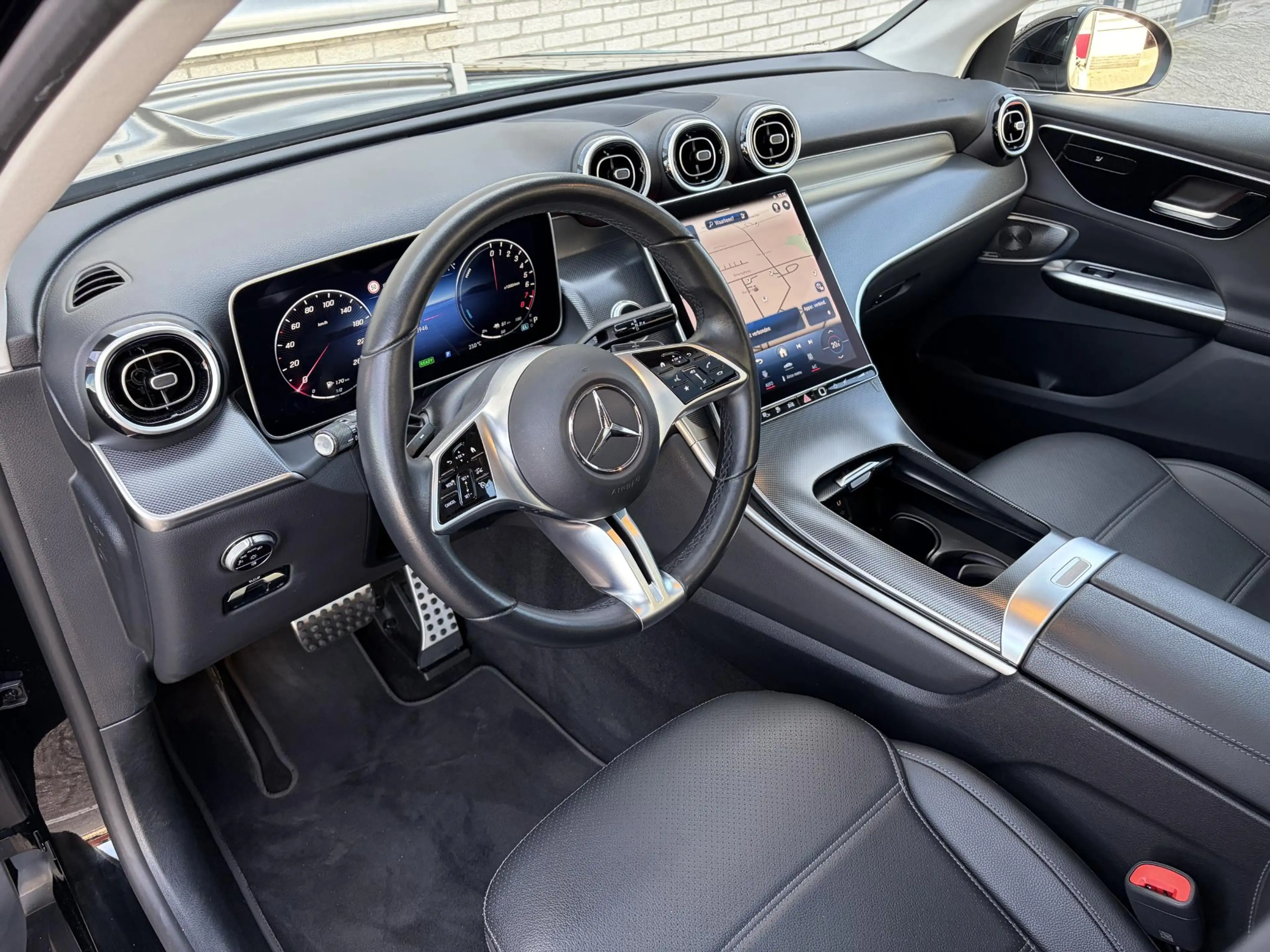 Mercedes-Benz GLC 300 300e 4MATIC Luxury Line — photo 11