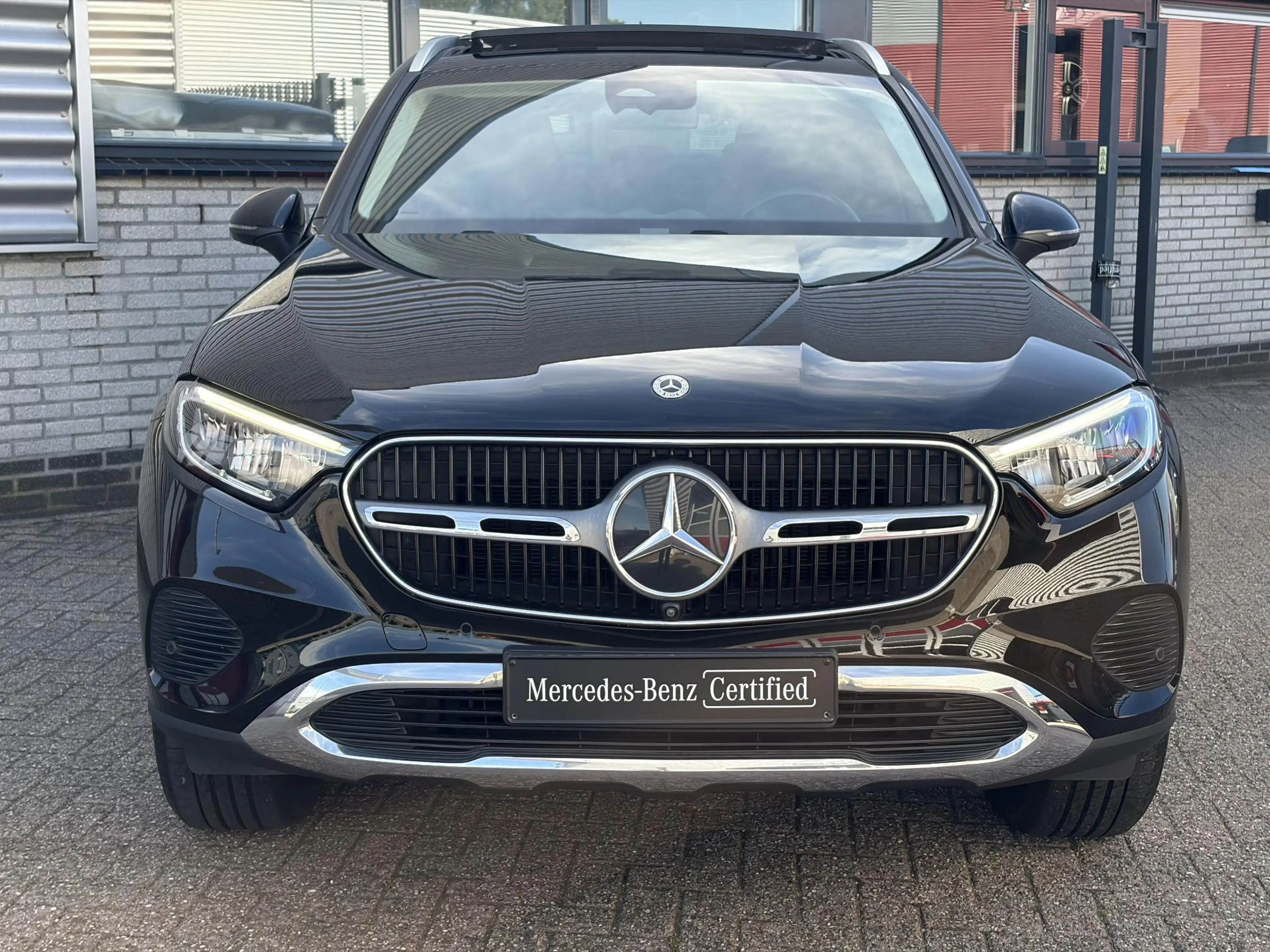 Mercedes-Benz GLC 300 300e 4MATIC Luxury Line — photo 3